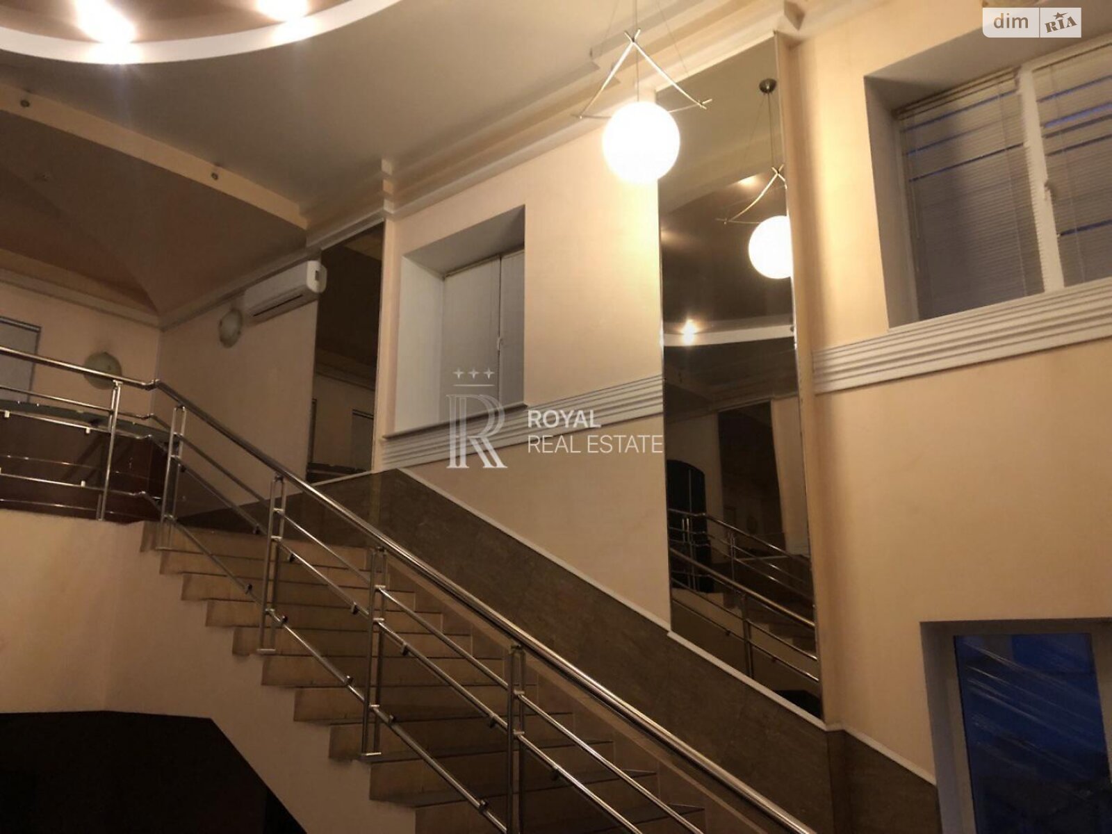 Аренда офисного помещения в Киеве, Хорива улица 55Б, помещений - 14, этаж - 2 фото 1 Аренда офисного помещения в Киеве, Хорива улица 55Б, помещений - 14, этаж - 2 фото 1