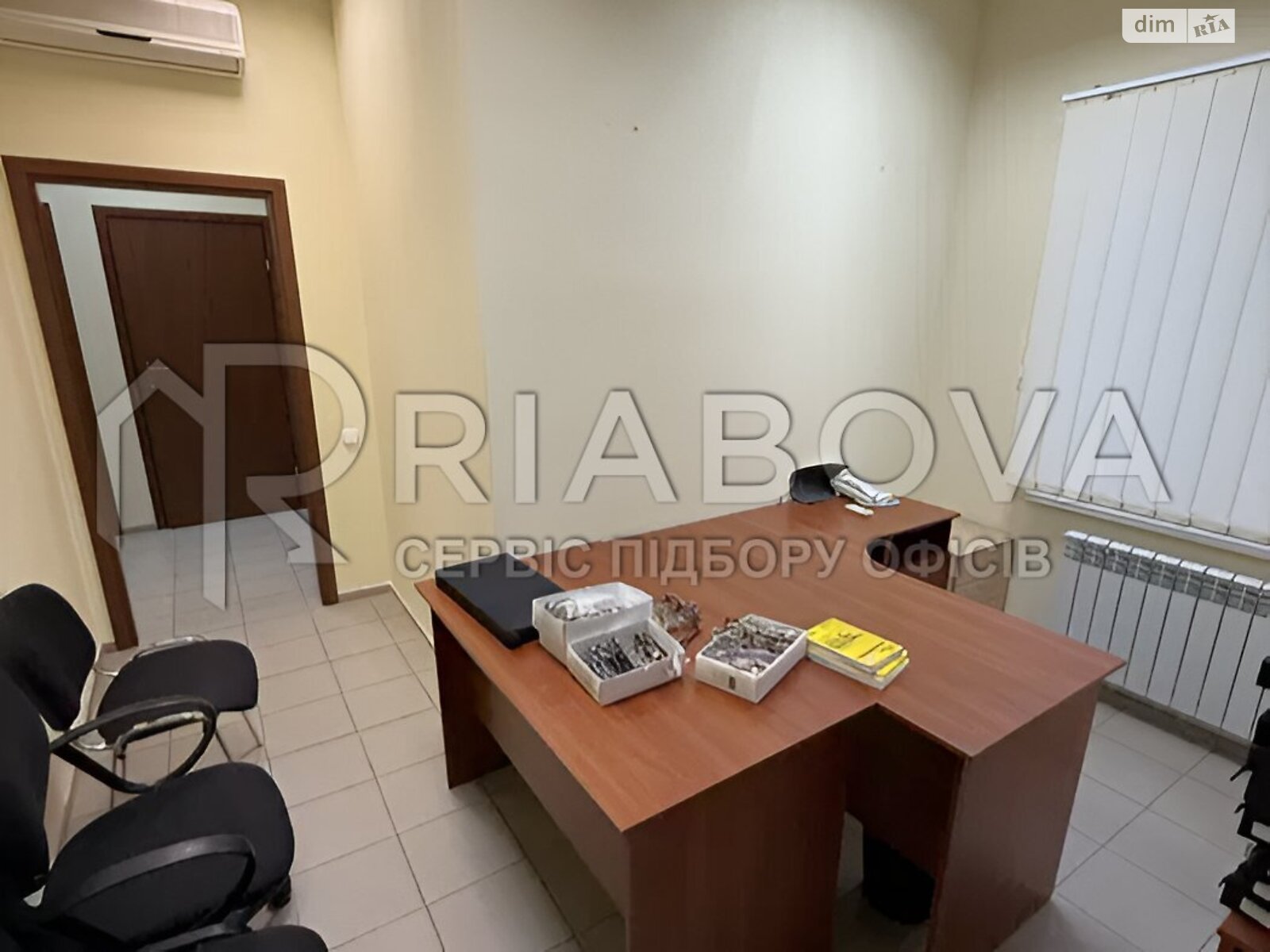 Аренда офисного помещения в Киеве, Межигорская улица, помещений - 9, этаж - 3 фото 1 Аренда офисного помещения в Киеве, Межигорская улица, помещений - 9, этаж - 3 фото 1