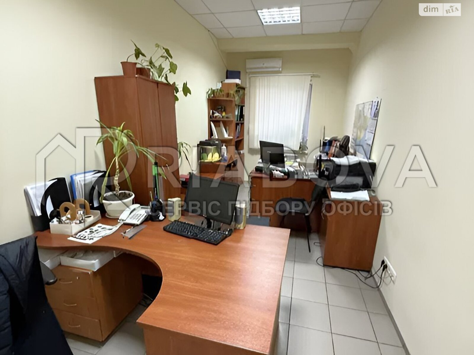 Аренда офисного помещения в Киеве, Межигорская улица, помещений - 9, этаж - 3 фото 1 Аренда офисного помещения в Киеве, Межигорская улица, помещений - 9, этаж - 3 фото 1