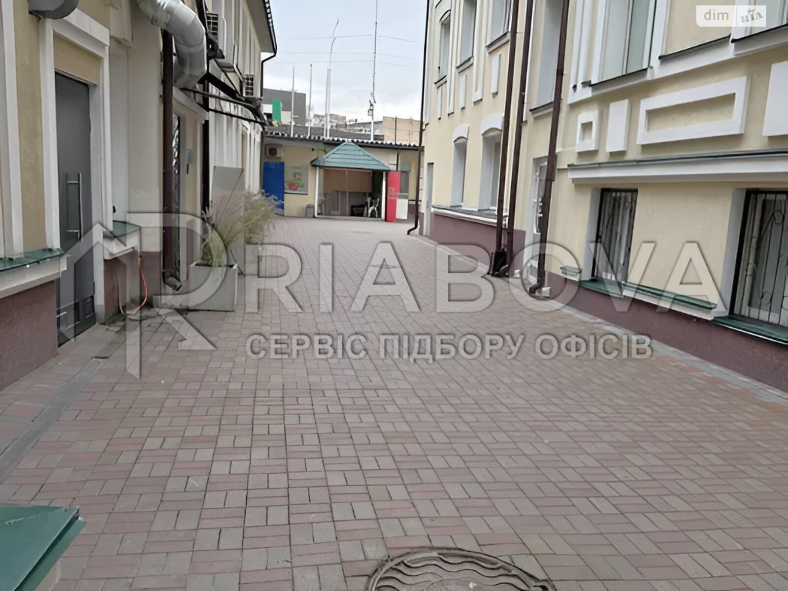 Аренда офисного помещения в Киеве, Межигорская улица, помещений - 9, этаж - 3 фото 1 Аренда офисного помещения в Киеве, Межигорская улица, помещений - 9, этаж - 3 фото 1