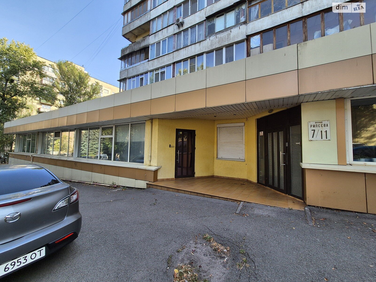 Аренда офисного помещения в Киеве, Рылеева улица 7/11, помещений - 12, этаж - 1 фото 1 Аренда офисного помещения в Киеве, Рылеева улица 7/11, помещений - 12, этаж - 1 фото 1