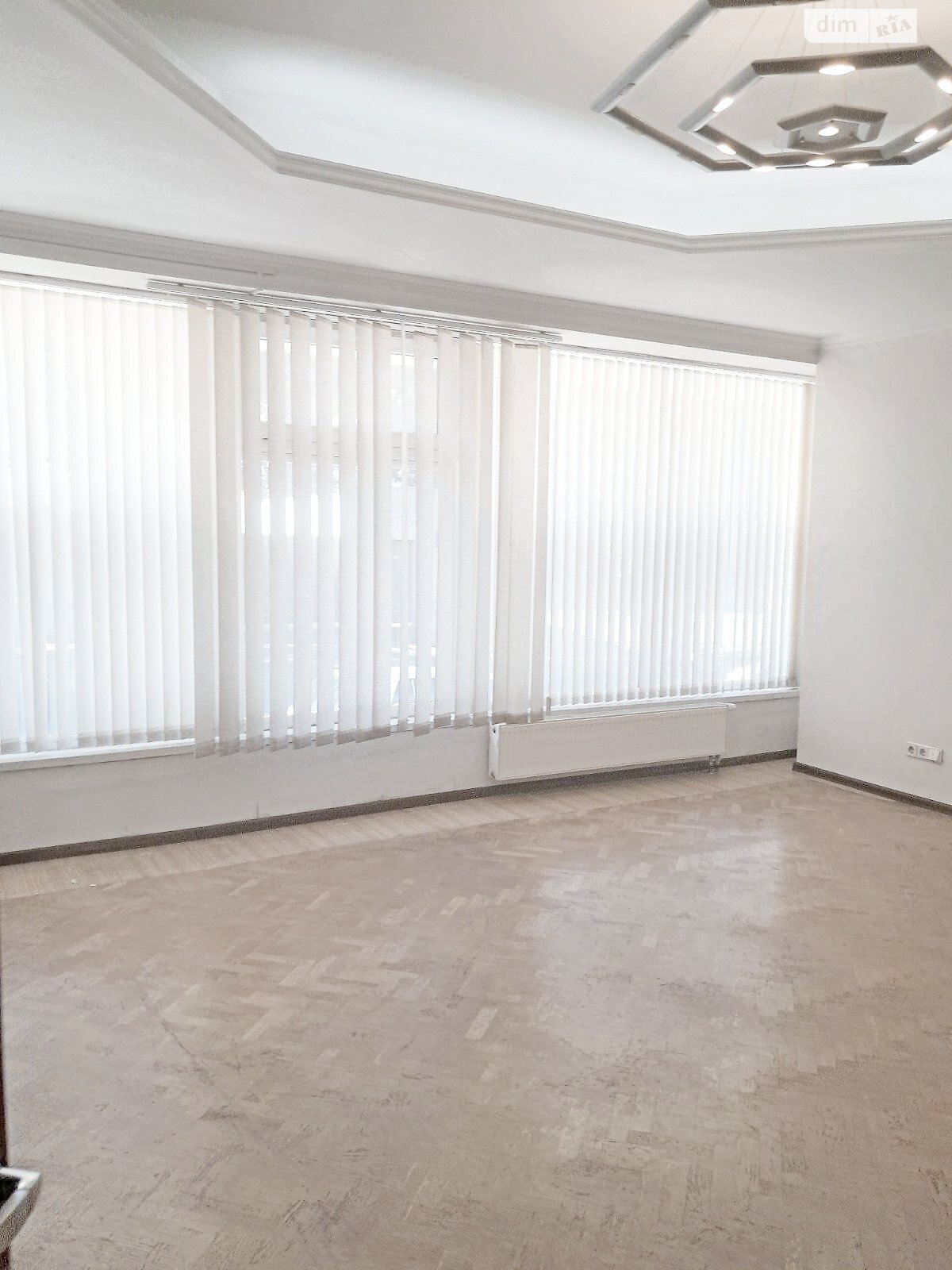 Аренда офисного помещения в Киеве, Рылеева улица, помещений - 2, этаж - 1 фото 1 Аренда офисного помещения в Киеве, Рылеева улица, помещений - 2, этаж - 1 фото 1