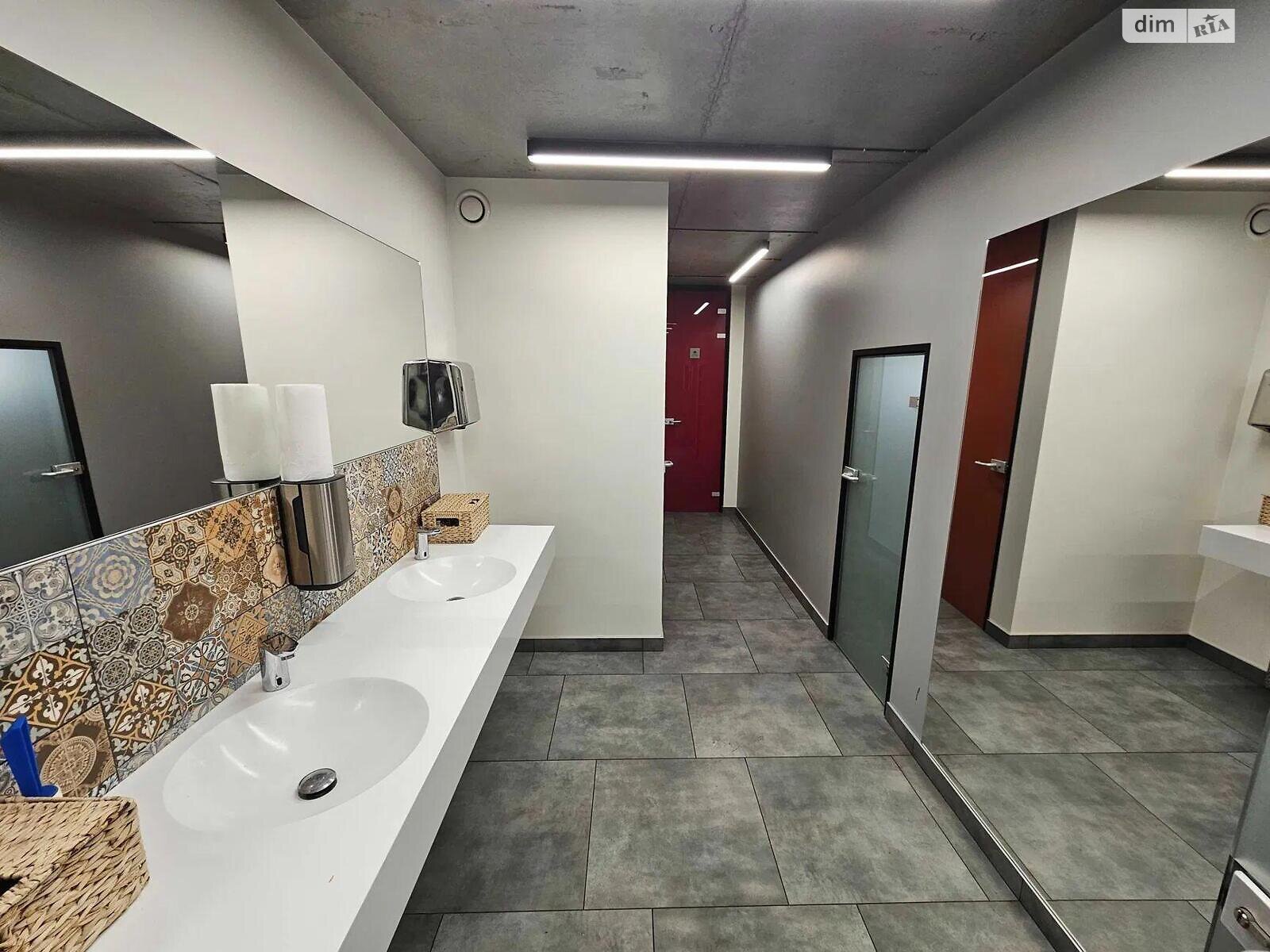 Аренда офисного помещения в Киеве, Александра Мишуги улица 10, помещений - 25, этаж - 3 фото 1