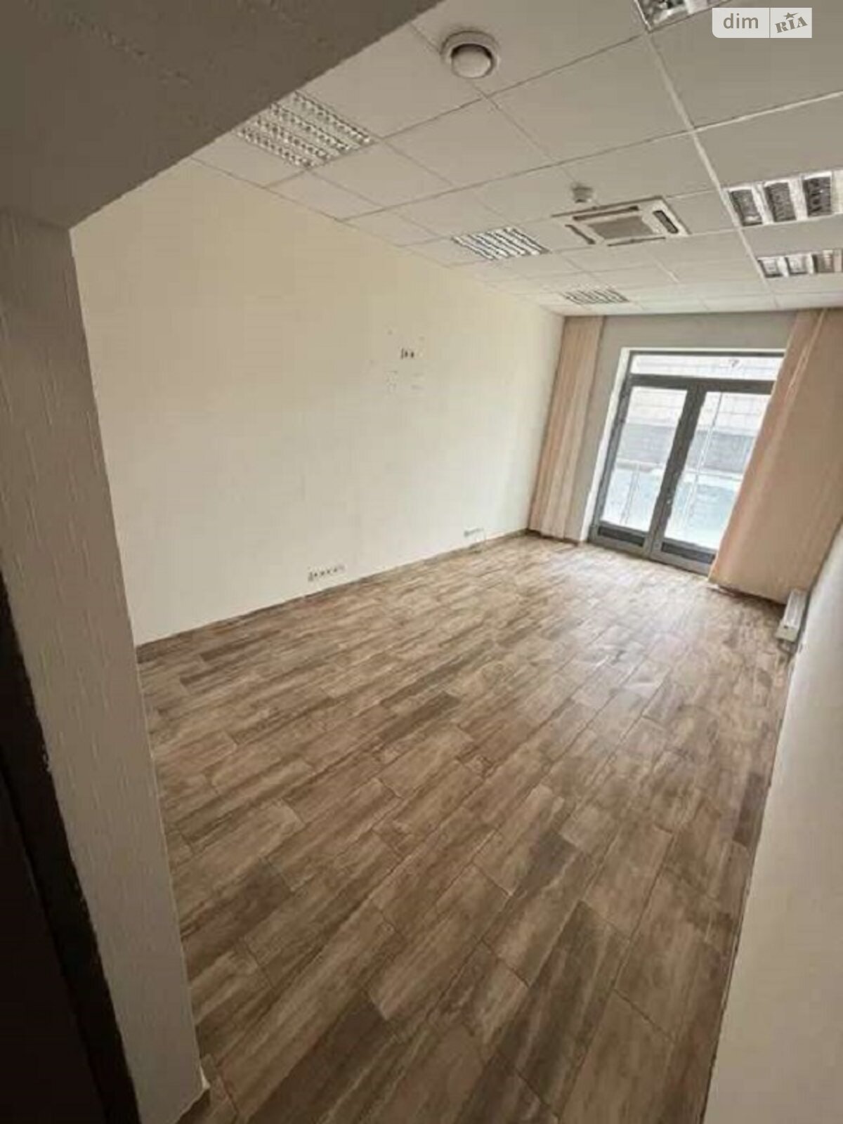 Оренда офісного приміщення в Києві, Дніпровська набережна 14Б, приміщень - 1, поверх - 2 фото 1 Оренда офісного приміщення в Києві, Дніпровська набережна 14Б, приміщень - 1, поверх - 2 фото 1