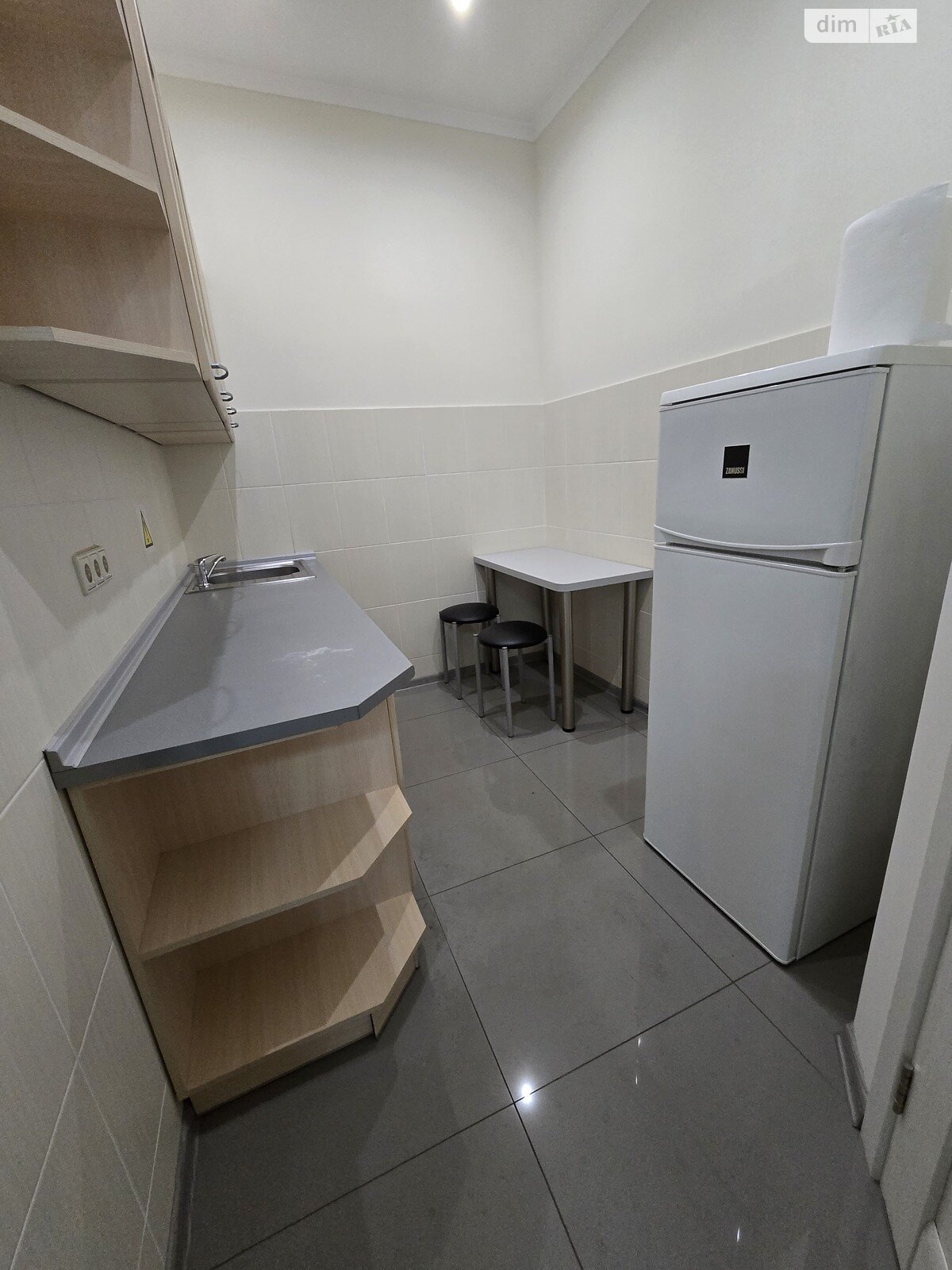 Аренда офисного помещения в Киеве, Днепровская набережная 23Б, помещений - 3, этаж - 2 фото 1 Аренда офисного помещения в Киеве, Днепровская набережная 23Б, помещений - 3, этаж - 2 фото 1