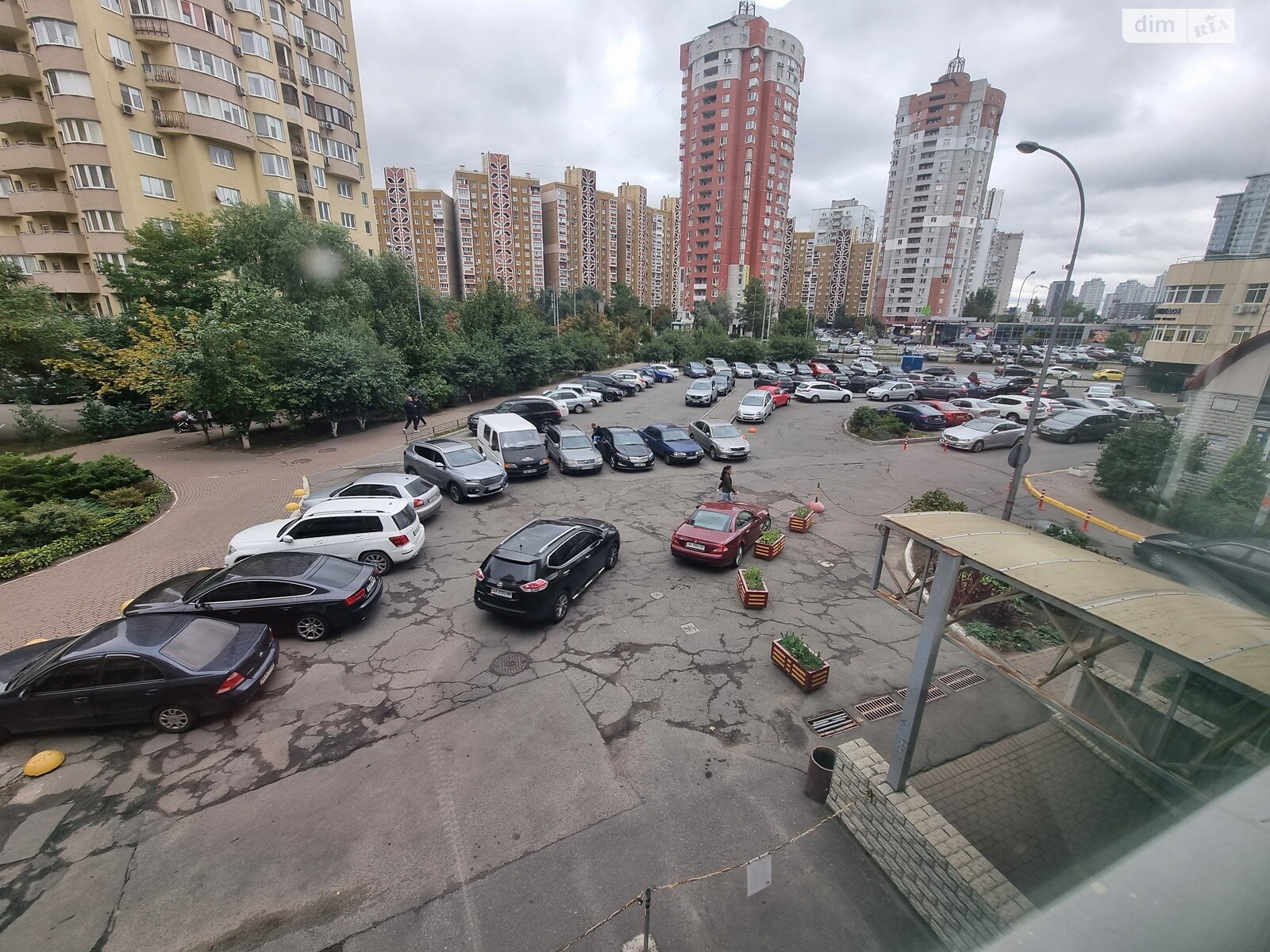 Аренда офисного помещения в Киеве, Днепровская набережная 23Б, помещений - 3, этаж - 2 фото 1 Аренда офисного помещения в Киеве, Днепровская набережная 23Б, помещений - 3, этаж - 2 фото 1