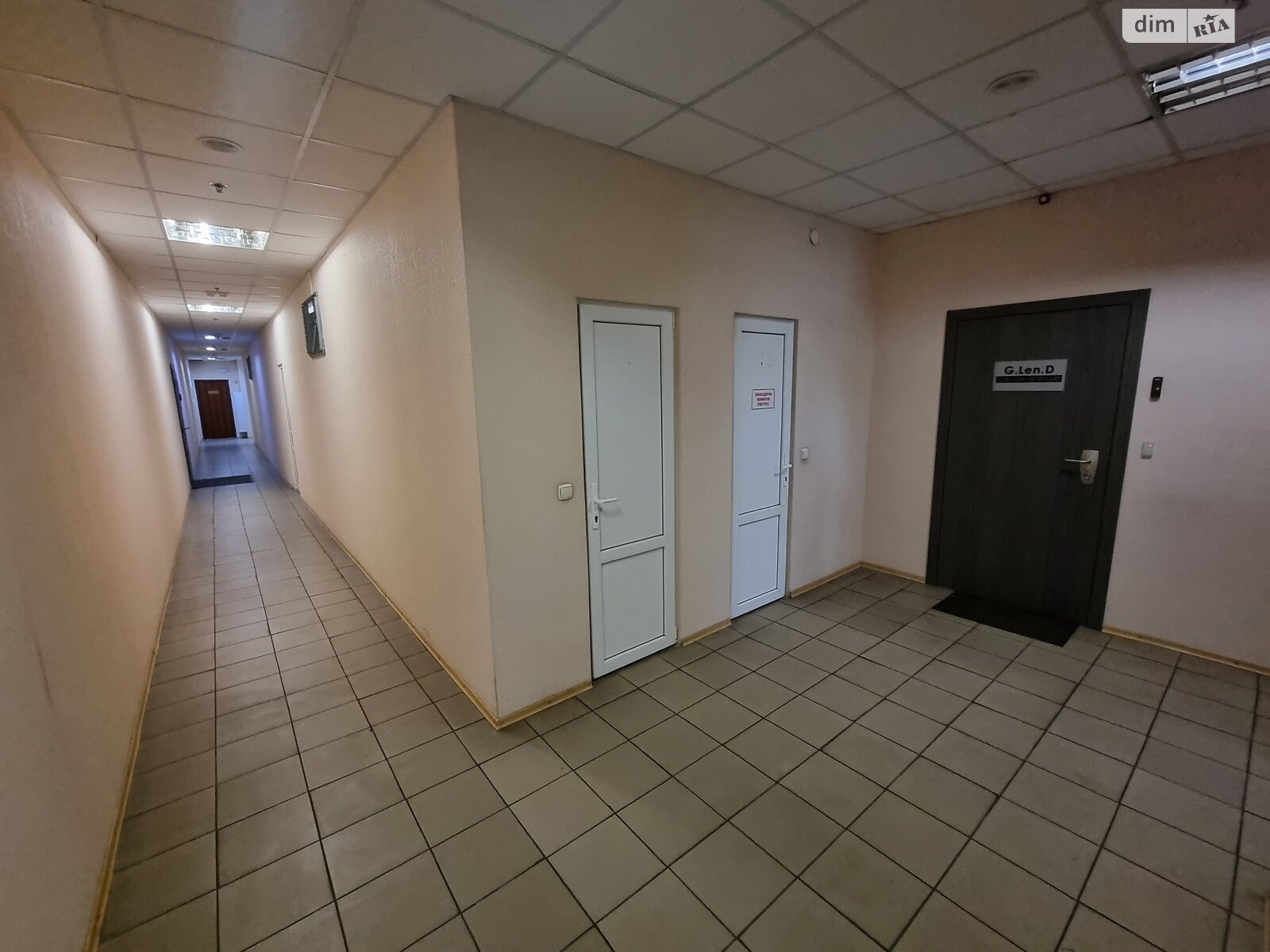 Аренда офисного помещения в Киеве, Днепровская набережная 23Б, помещений - 3, этаж - 2 фото 1 Аренда офисного помещения в Киеве, Днепровская набережная 23Б, помещений - 3, этаж - 2 фото 1