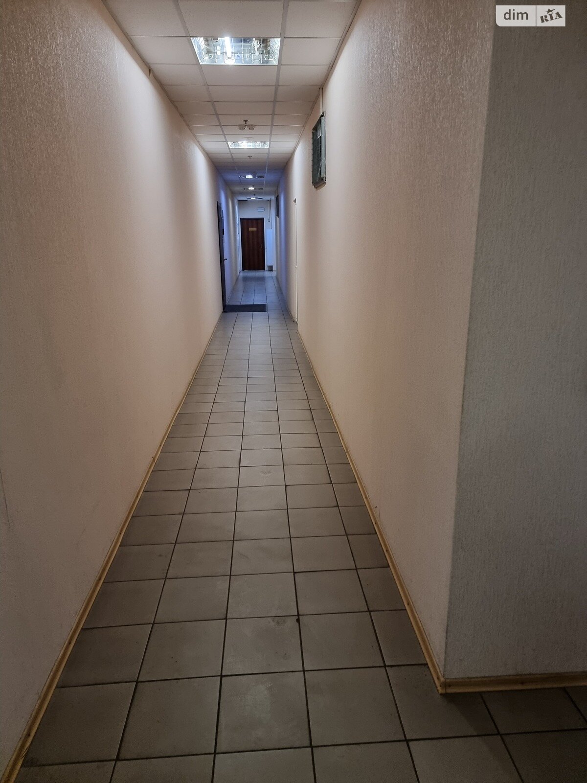 Аренда офисного помещения в Киеве, Днепровская набережная 23Б, помещений - 3, этаж - 2 фото 1 Аренда офисного помещения в Киеве, Днепровская набережная 23Б, помещений - 3, этаж - 2 фото 1