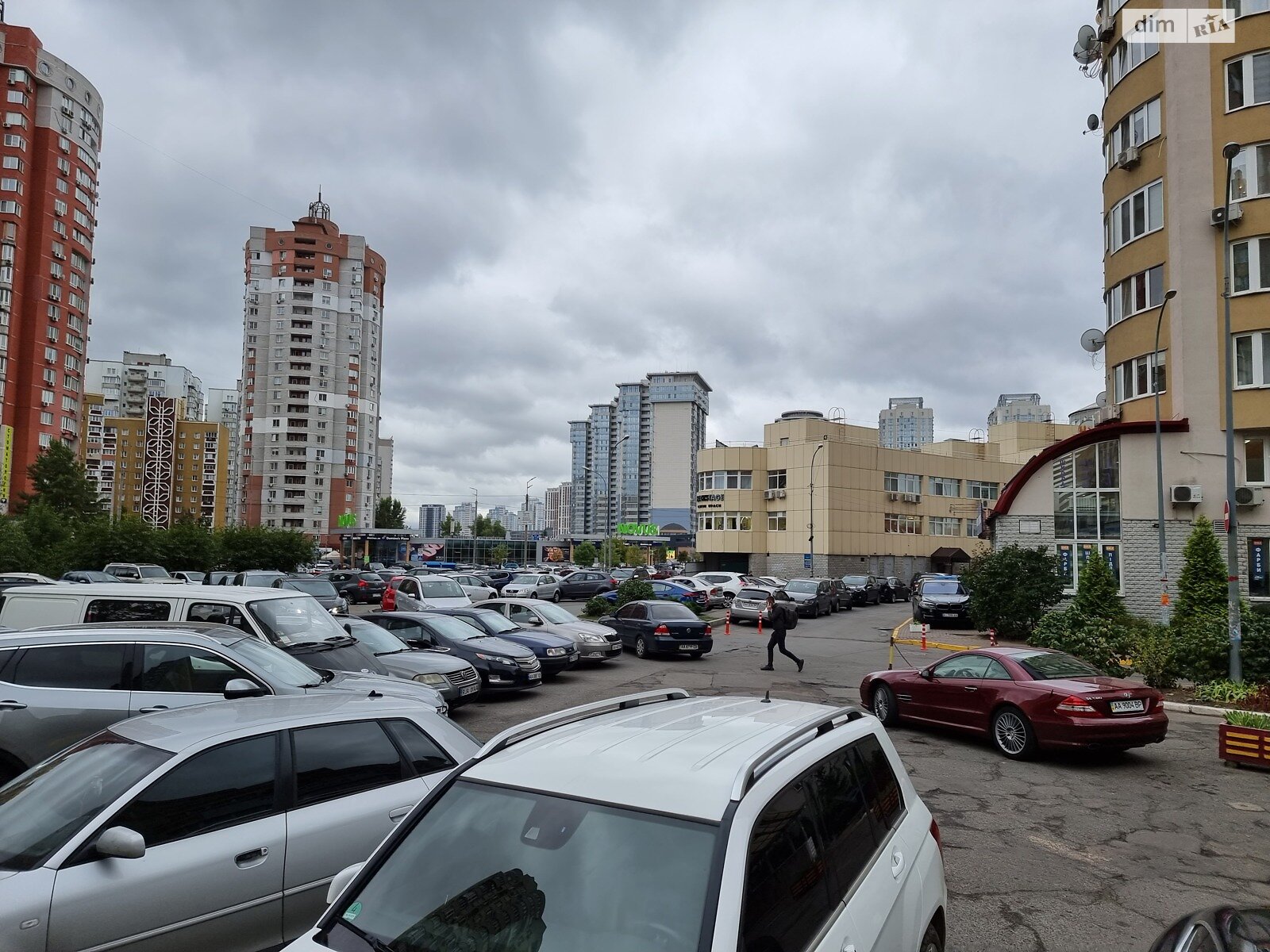 Аренда офисного помещения в Киеве, Днепровская набережная 23Б, помещений - 3, этаж - 2 фото 1 Аренда офисного помещения в Киеве, Днепровская набережная 23Б, помещений - 3, этаж - 2 фото 1