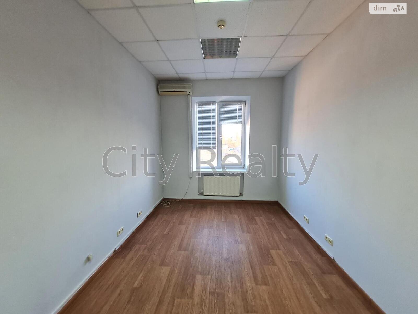 Аренда офисного помещения в Киеве, Новозабарская улица 2/6, помещений - 3, этаж - 4 фото 1 Аренда офисного помещения в Киеве, Новозабарская улица 2/6, помещений - 3, этаж - 4 фото 1