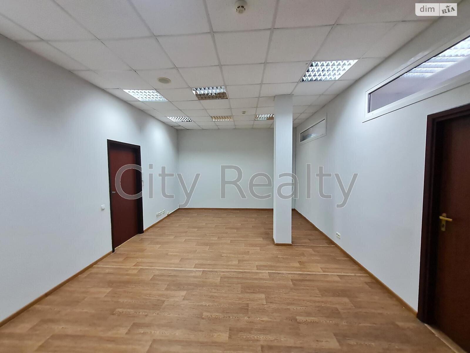Аренда офисного помещения в Киеве, Новозабарская улица 2/6, помещений - 3, этаж - 4 фото 1 Аренда офисного помещения в Киеве, Новозабарская улица 2/6, помещений - 3, этаж - 4 фото 1
