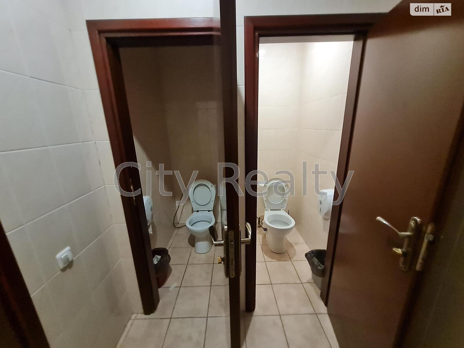 Аренда офисного помещения в Киеве, Новозабарская улица 2/6, помещений - 3, этаж - 4 фото 1 Аренда офисного помещения в Киеве, Новозабарская улица 2/6, помещений - 3, этаж - 4 фото 1