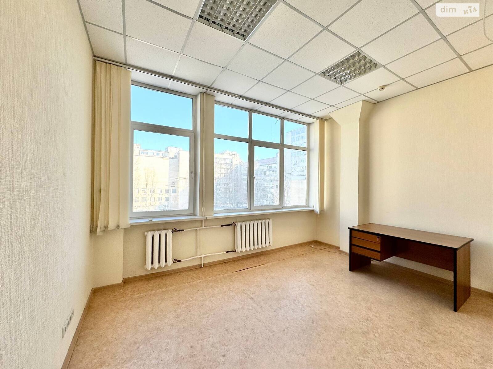 Аренда офисного помещения в Киеве, Генерала Алмазова улица 18/7, помещений - 2, этаж - 5 фото 1