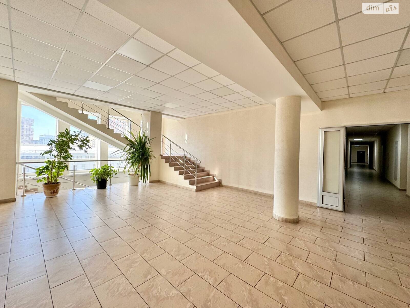 Аренда офисного помещения в Киеве, Генерала Алмазова улица 18/7, помещений - 2, этаж - 5 фото 1