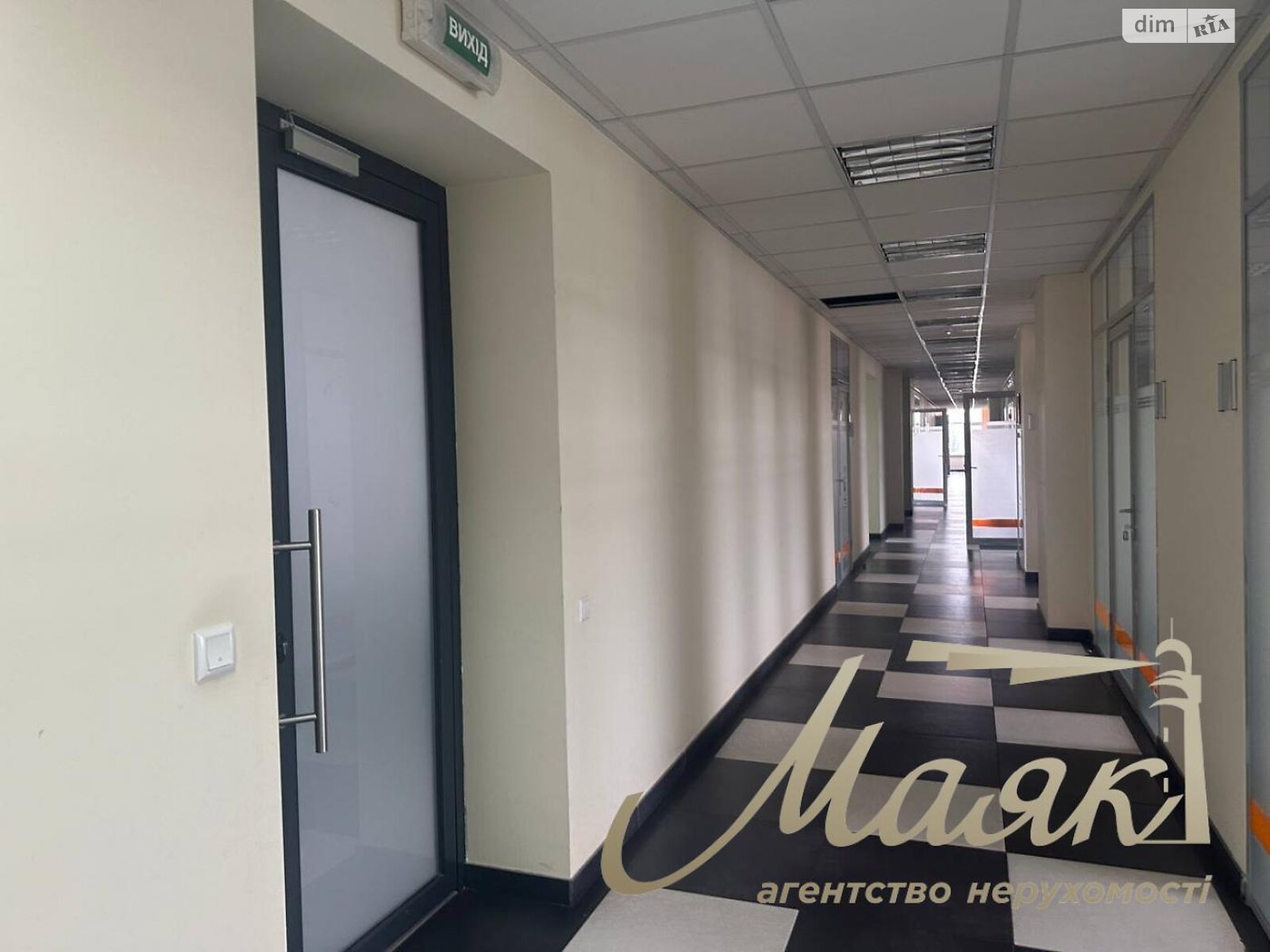Оренда офісного приміщення в Києві, Миколи Міхновського (Дружби Народів) бульвар 19, приміщень - 22, поверх - 8 фото 1 Оренда офісного приміщення в Києві, Миколи Міхновського (Дружби Народів) бульвар 19, приміщень - 22, поверх - 8 фото 1
