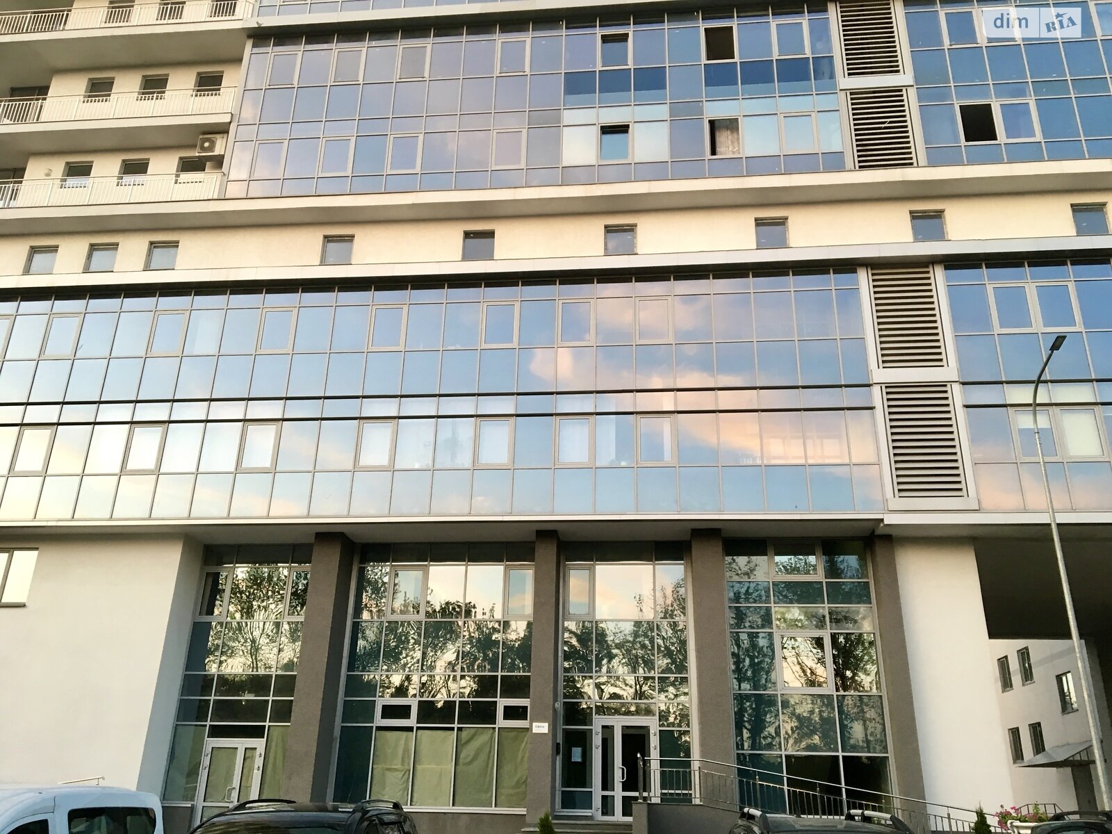 Аренда офисного помещения в Киеве, Дарницкий бульвар 8В, помещений -, этаж - 4 фото 1 Аренда офисного помещения в Киеве, Дарницкий бульвар 8В, помещений -, этаж - 4 фото 1