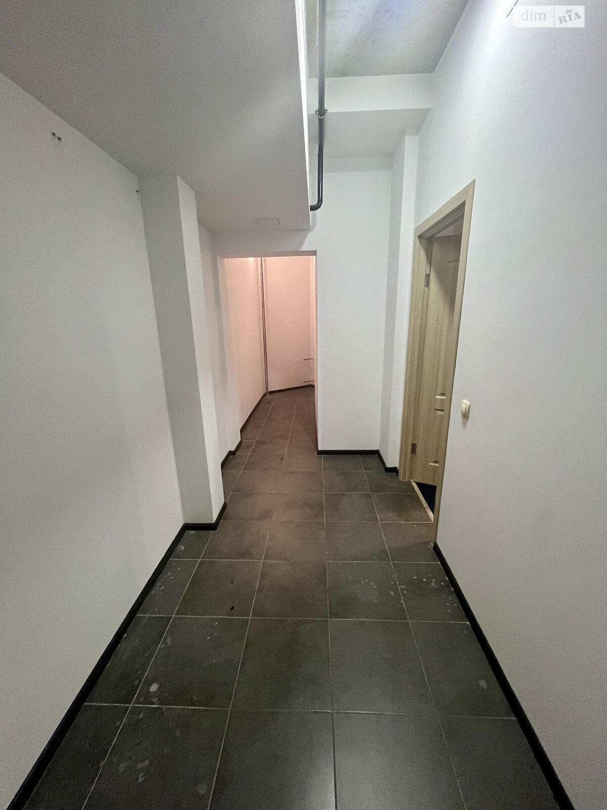 Аренда офисного помещения в Киеве, Дарницкий бульвар 8В, помещений -, этаж - 4 фото 1 Аренда офисного помещения в Киеве, Дарницкий бульвар 8В, помещений -, этаж - 4 фото 1