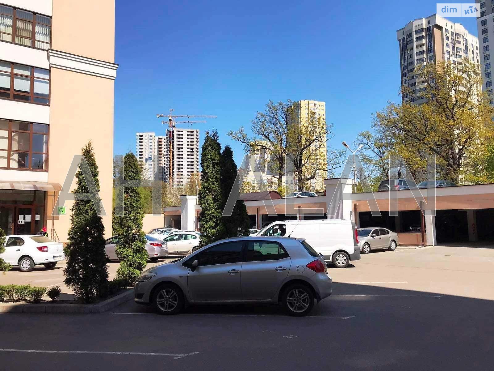 Аренда офисного помещения в Киеве, Авиаконструктора Игоря Сикорского (Танковая) улица, помещений - 6, этаж - 3 фото 1