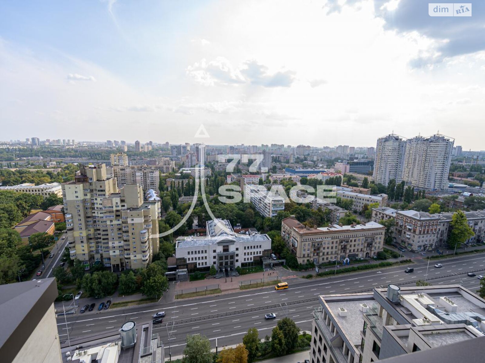Аренда офисного помещения в Киеве, Берестейский (Победы) проспект 42, помещений - 5, этаж - 22 фото 1 Аренда офисного помещения в Киеве, Берестейский (Победы) проспект 42, помещений - 5, этаж - 22 фото 1