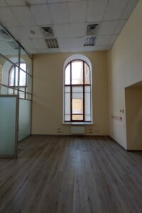 Аренда офисного помещения в Киеве, Бульварно-Кудрявская (Воровского) улица, помещений -, этаж - 2 фото 2