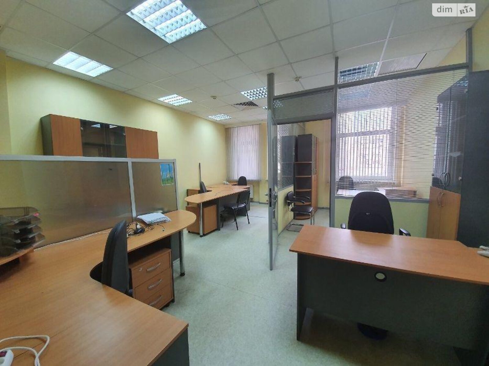 Аренда офисного помещения в Киеве, Дмитриевская улица 44, помещений - 10, этаж - 3 фото 1