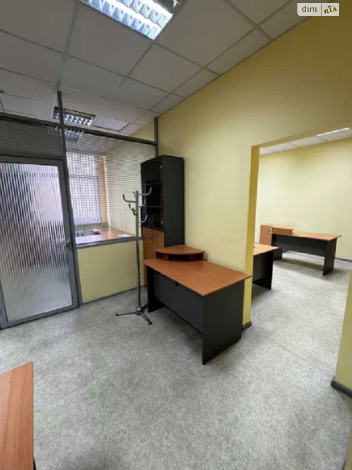 Аренда офисного помещения в Киеве, Дмитриевская улица 44, помещений - 10, этаж - 3 фото 1