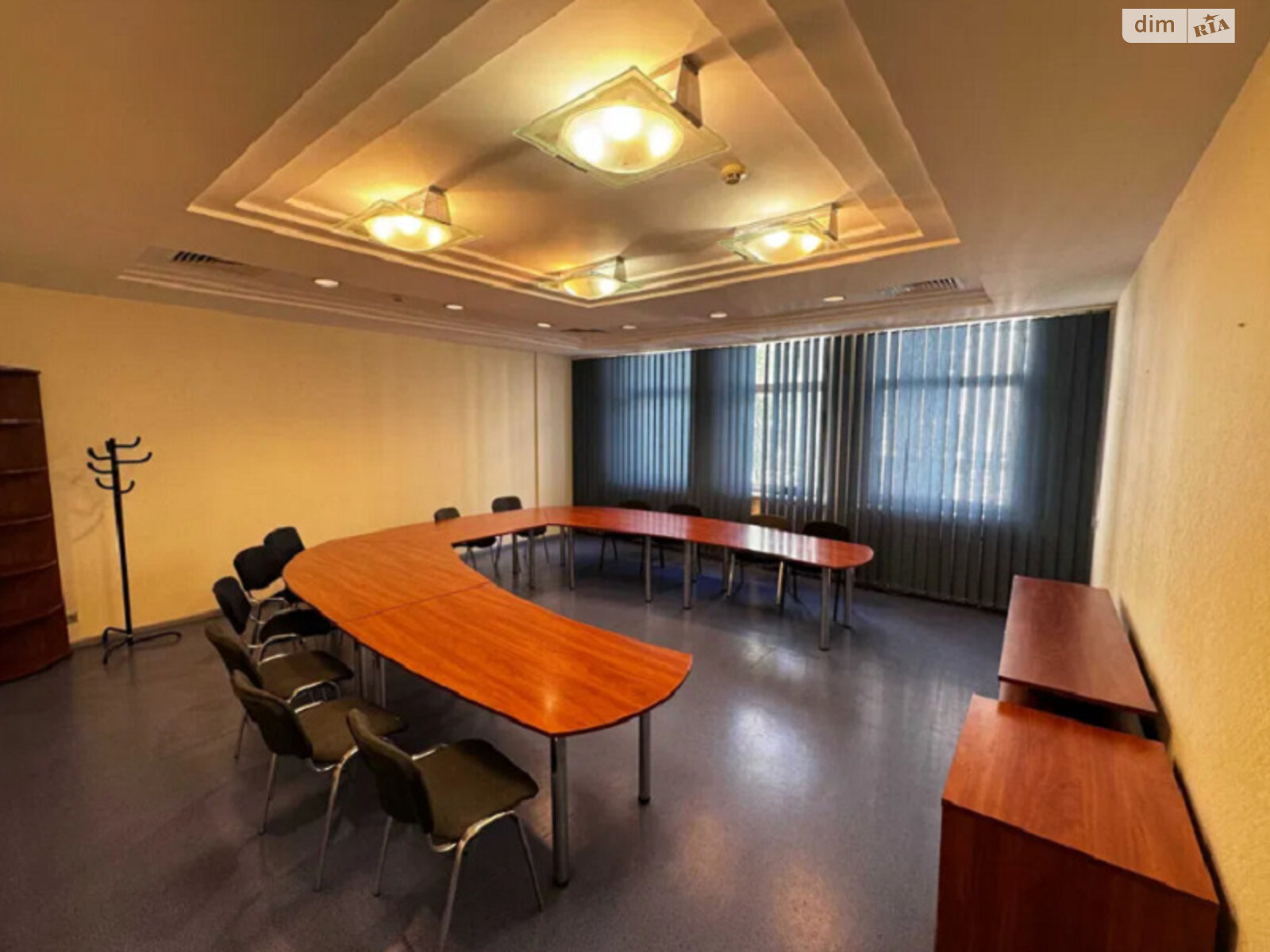 Аренда офисного помещения в Киеве, Дмитриевская улица 44, помещений - 10, этаж - 3 фото 1