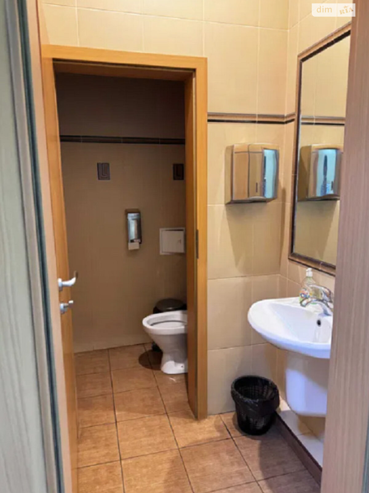 Аренда офисного помещения в Киеве, Дмитриевская улица 44, помещений - 10, этаж - 3 фото 1