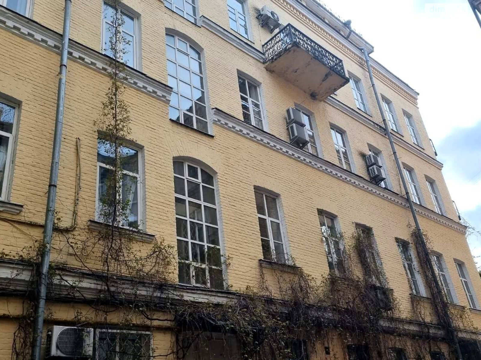 Аренда офисного помещения в Киеве, Ивана Франко улица 33/34, помещений - 3, этаж - 4 фото 1 Аренда офисного помещения в Киеве, Ивана Франко улица 33/34, помещений - 3, этаж - 4 фото 1