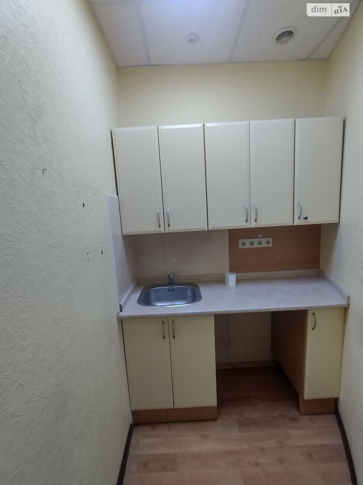 Оренда офісного приміщення в Києві, Жилянська вулиця 101, приміщень - 10, поверх - 9 фото 1 Оренда офісного приміщення в Києві, Жилянська вулиця 101, приміщень - 10, поверх - 9 фото 1