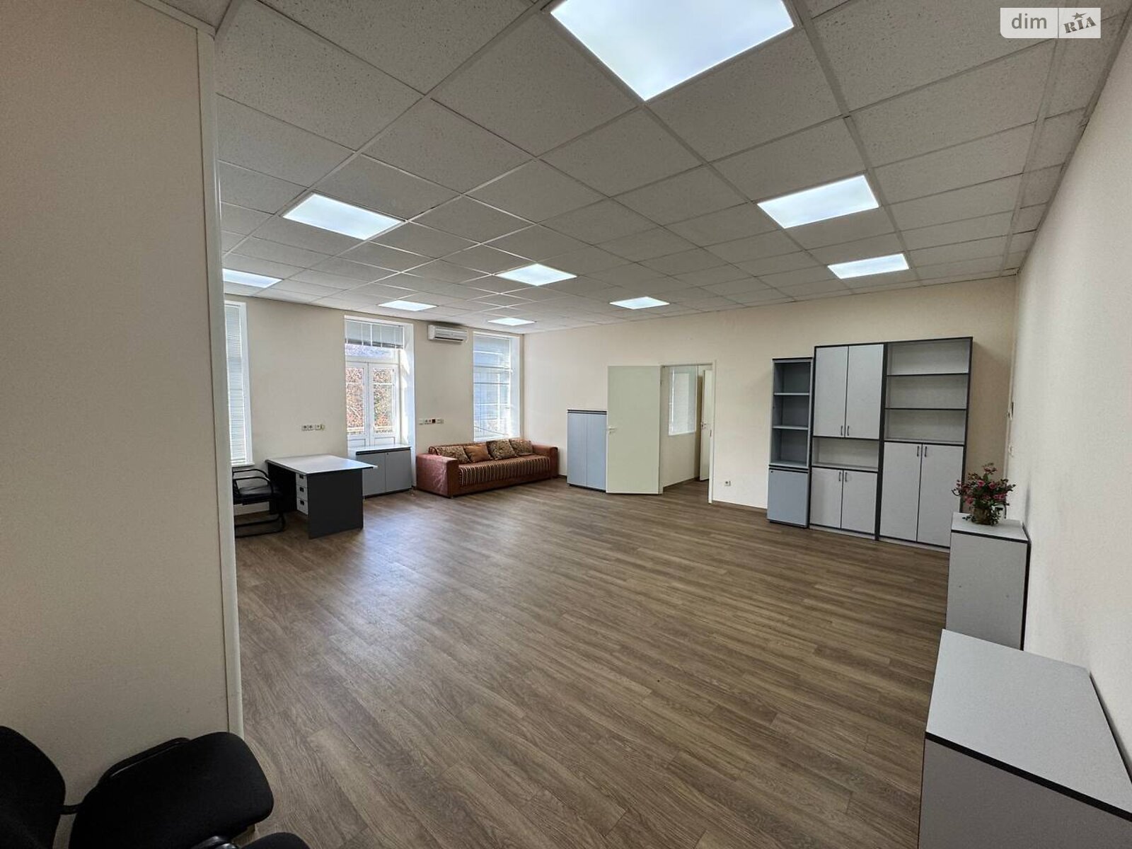 Оренда офісного приміщення в Києві, Терещенківська вулиця 21, приміщень -, поверх - 4 фото 1 Оренда офісного приміщення в Києві, Терещенківська вулиця 21, приміщень -, поверх - 4 фото 1