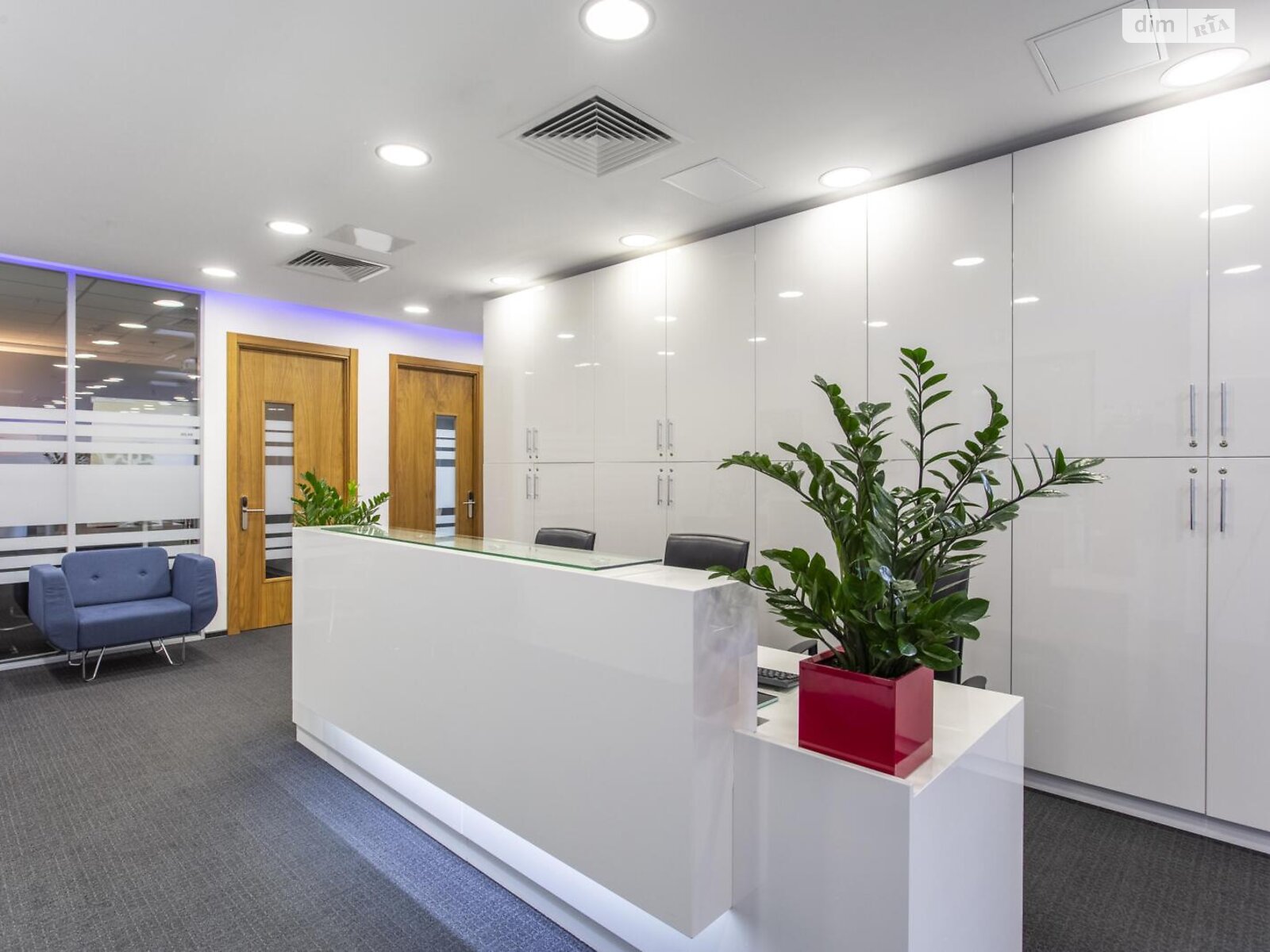 Аренда офисного помещения в Киеве, Терещенковская улица 17, помещений -, этаж - 17 фото 1
