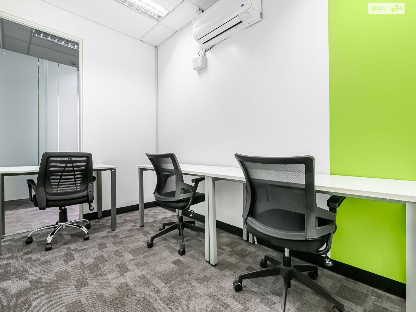 Аренда офисного помещения в Киеве, Терещенковская улица 17, помещений -, этаж - 17 фото 1 Аренда офисного помещения в Киеве, Терещенковская улица 17, помещений -, этаж - 17 фото 1