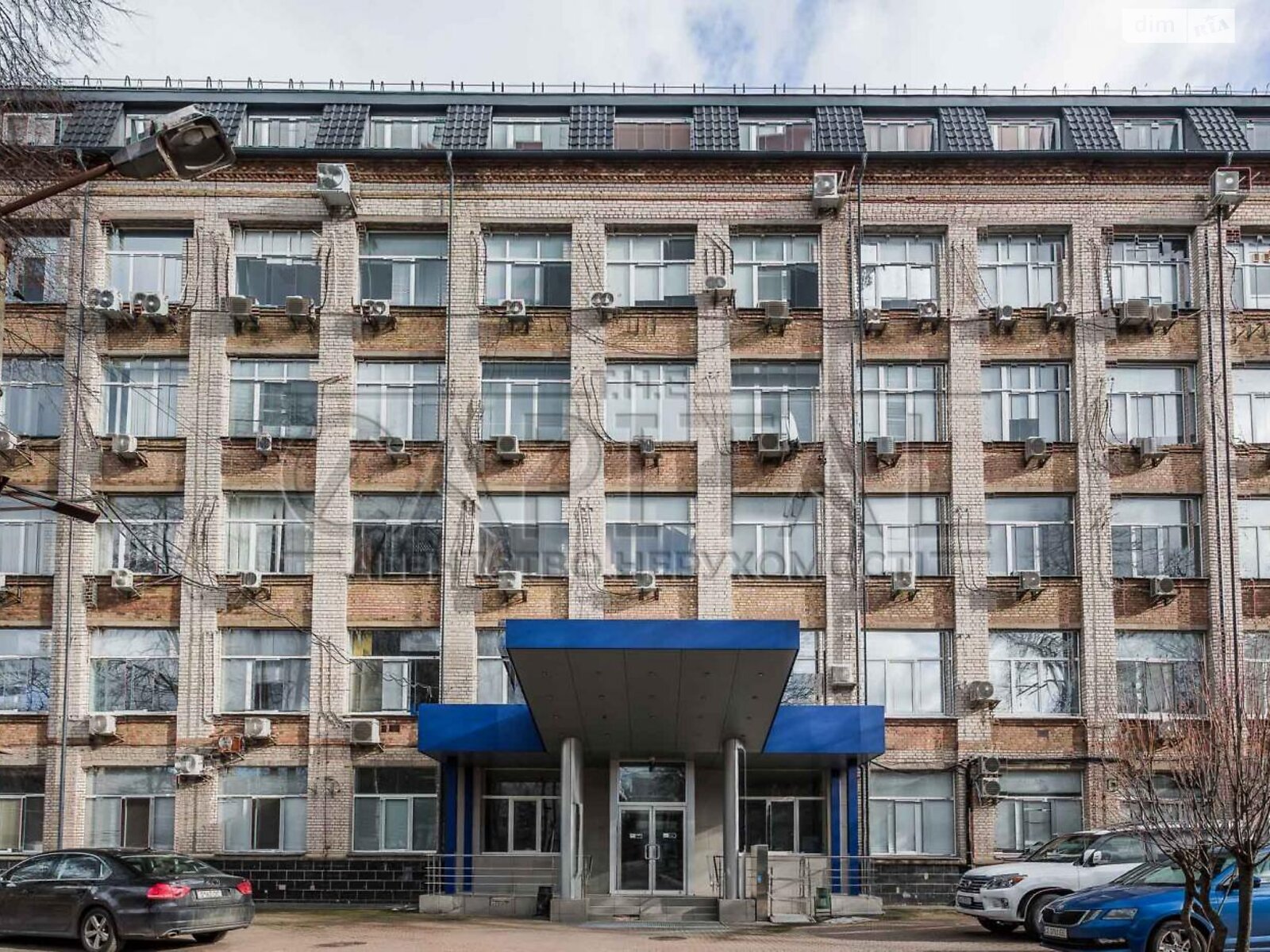 Аренда офисного помещения в Киеве, Василия Макуха улица 1, помещений - 27, этаж - 1 фото 1 Аренда офисного помещения в Киеве, Василия Макуха улица 1, помещений - 27, этаж - 1 фото 1