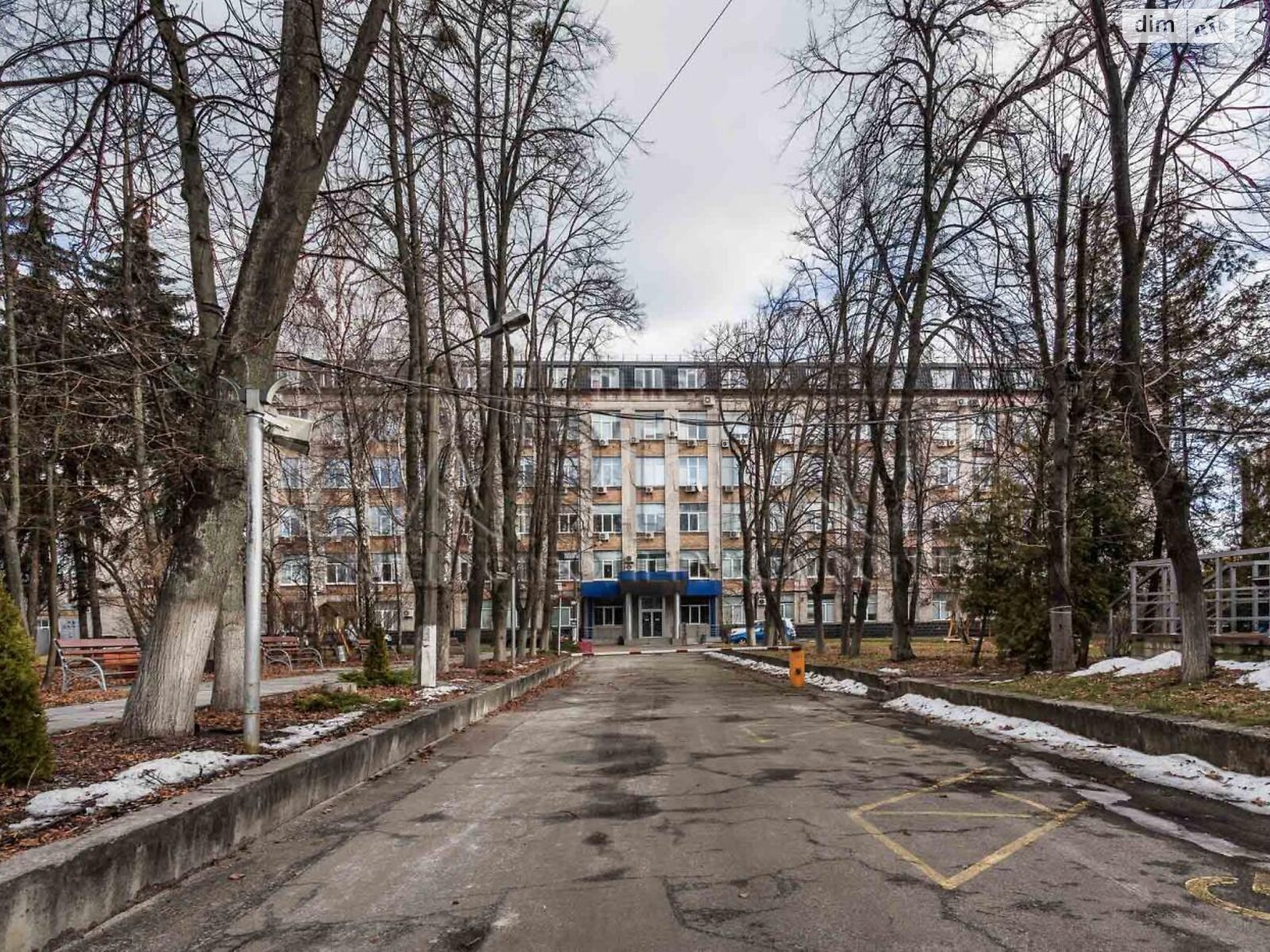 Аренда офисного помещения в Киеве, Василия Макуха улица 1, помещений - 27, этаж - 1 фото 1 Аренда офисного помещения в Киеве, Василия Макуха улица 1, помещений - 27, этаж - 1 фото 1