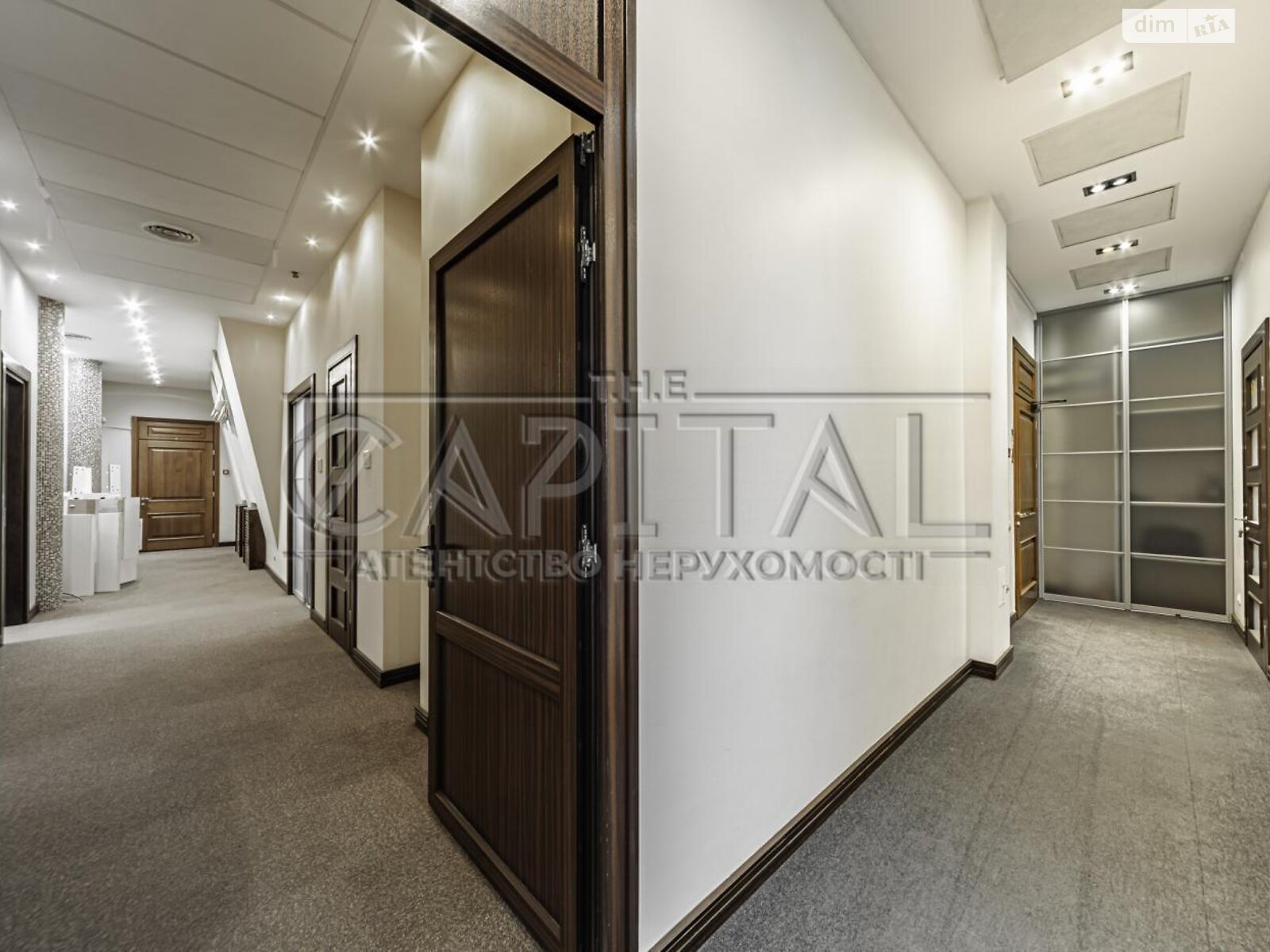 Аренда офисного помещения в Киеве, Владимирская улица 4, помещений - 6, этаж - 6 фото 1