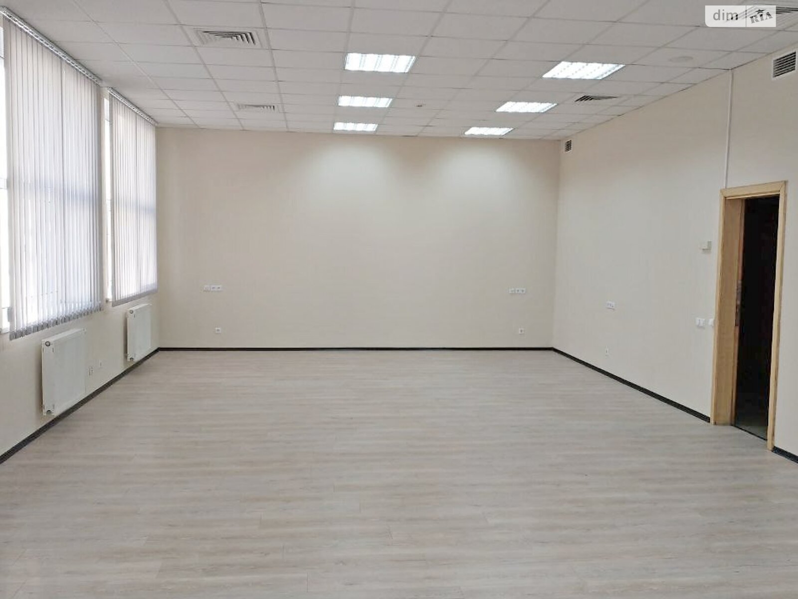 Аренда офисного помещения в Киеве, Юрия Ильенко улица, помещений - 1, этаж - 4 фото 1 Аренда офисного помещения в Киеве, Юрия Ильенко улица, помещений - 1, этаж - 4 фото 1