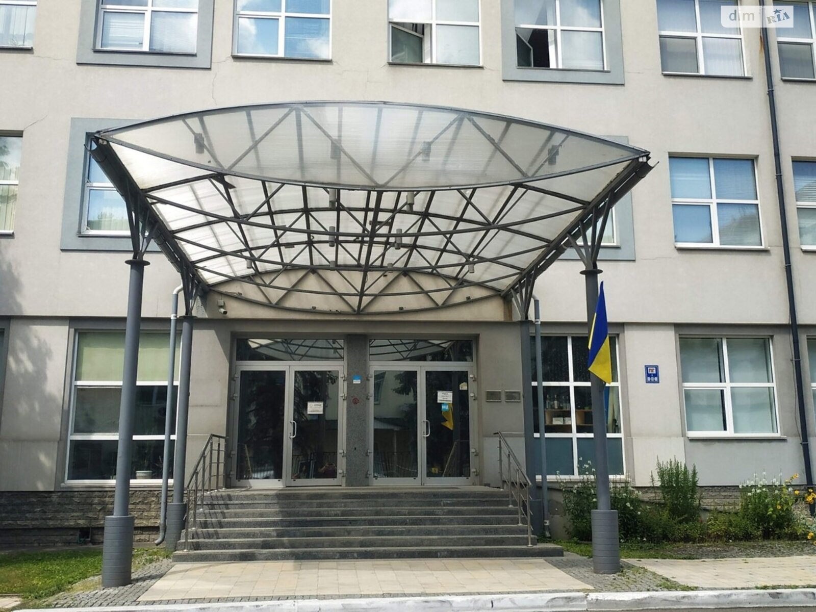 Аренда офисного помещения в Киеве, Юрия Ильенко улица, помещений - 1, этаж - 4 фото 1 Аренда офисного помещения в Киеве, Юрия Ильенко улица, помещений - 1, этаж - 4 фото 1
