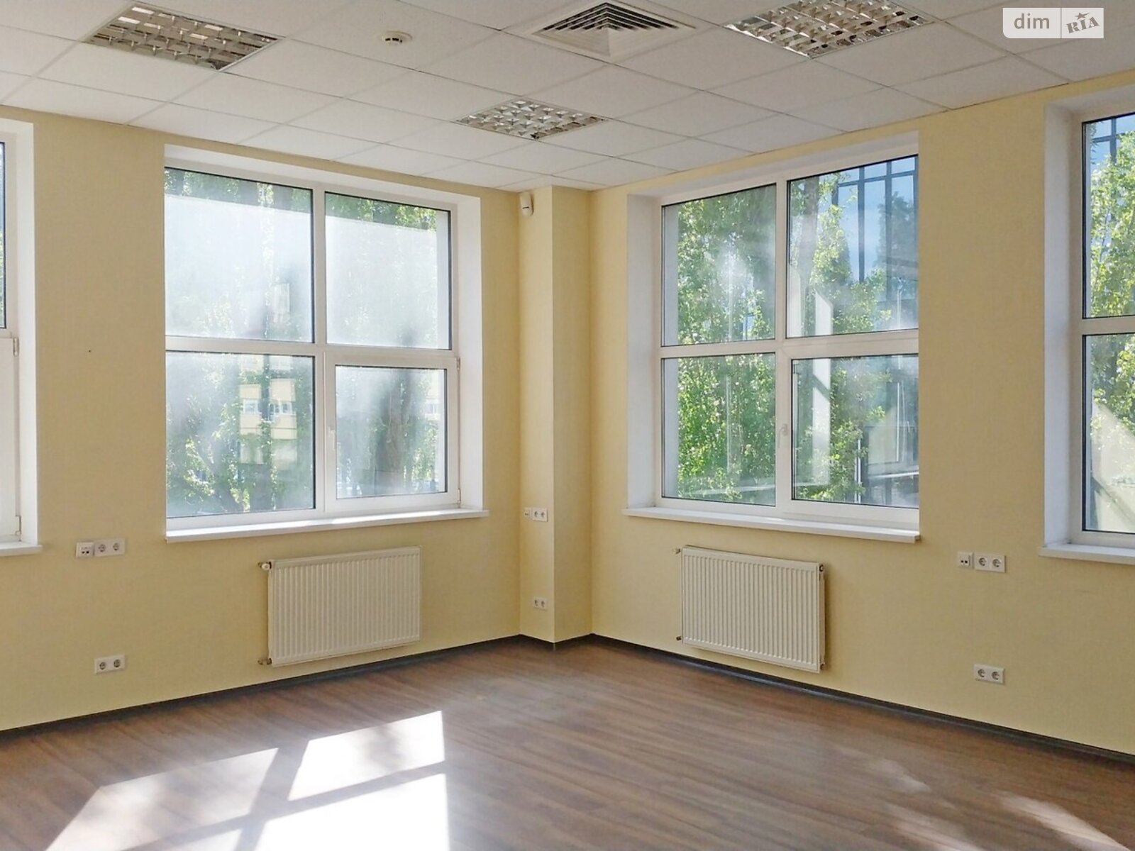Оренда офісного приміщення в Києві, Юрія Іллєнка вулиця, приміщень - 3, поверх - 2 фото 1 Оренда офісного приміщення в Києві, Юрія Іллєнка вулиця, приміщень - 3, поверх - 2 фото 1