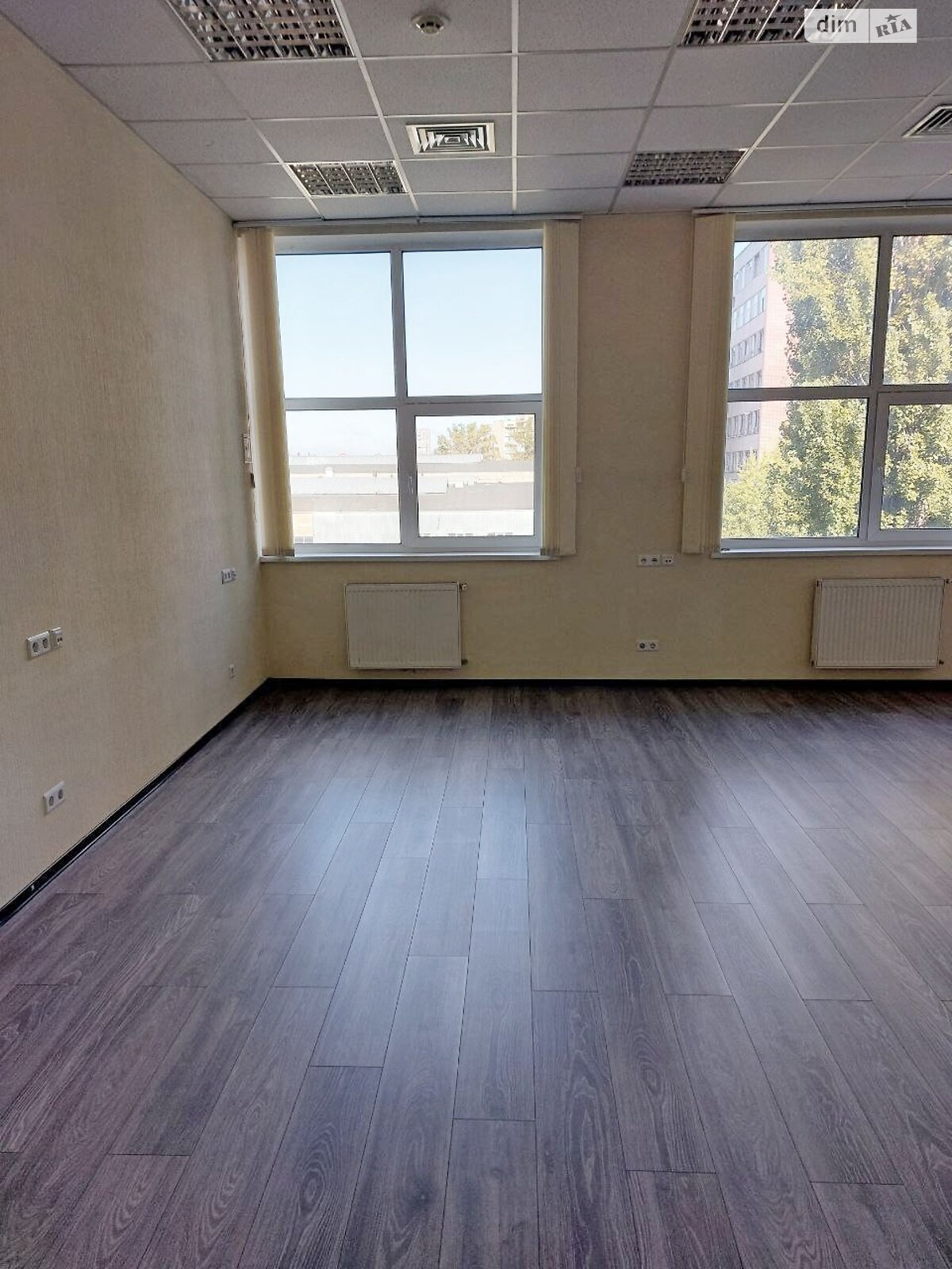 Оренда офісного приміщення в Києві, Юрія Іллєнка вулиця, приміщень - 1, поверх - 4 фото 1 Оренда офісного приміщення в Києві, Юрія Іллєнка вулиця, приміщень - 1, поверх - 4 фото 1