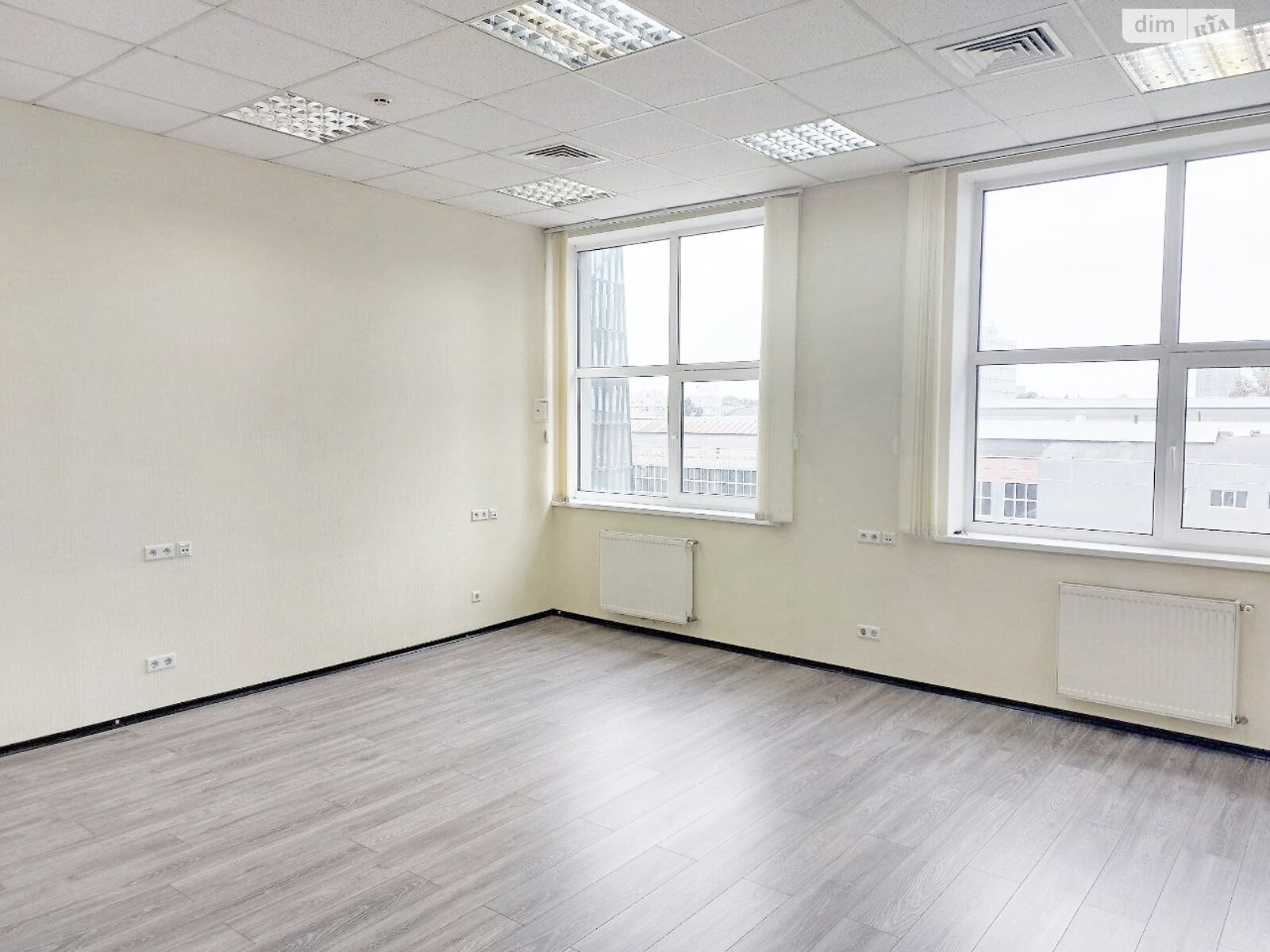 Оренда офісного приміщення в Києві, Юрія Іллєнка вулиця, приміщень - 2, поверх - 4 фото 1 Оренда офісного приміщення в Києві, Юрія Іллєнка вулиця, приміщень - 2, поверх - 4 фото 1