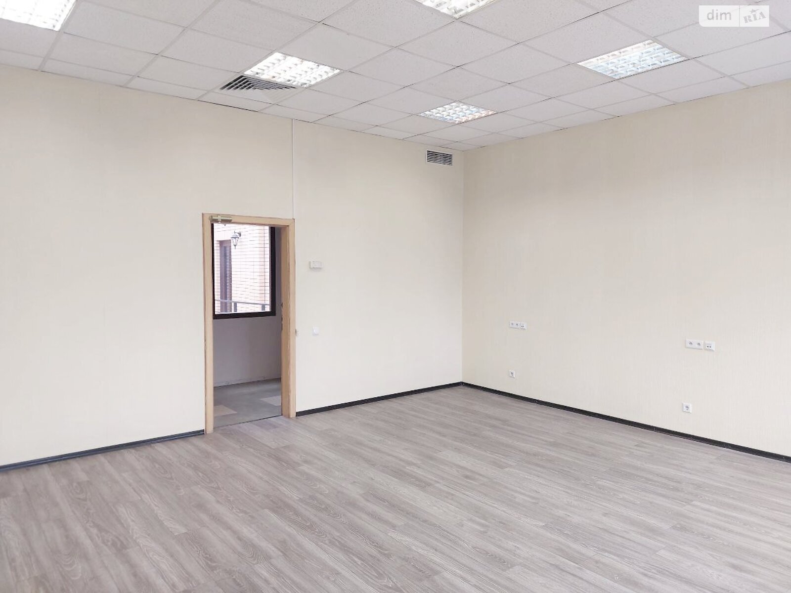 Оренда офісного приміщення в Києві, Юрія Іллєнка вулиця, приміщень - 2, поверх - 4 фото 1 Оренда офісного приміщення в Києві, Юрія Іллєнка вулиця, приміщень - 2, поверх - 4 фото 1