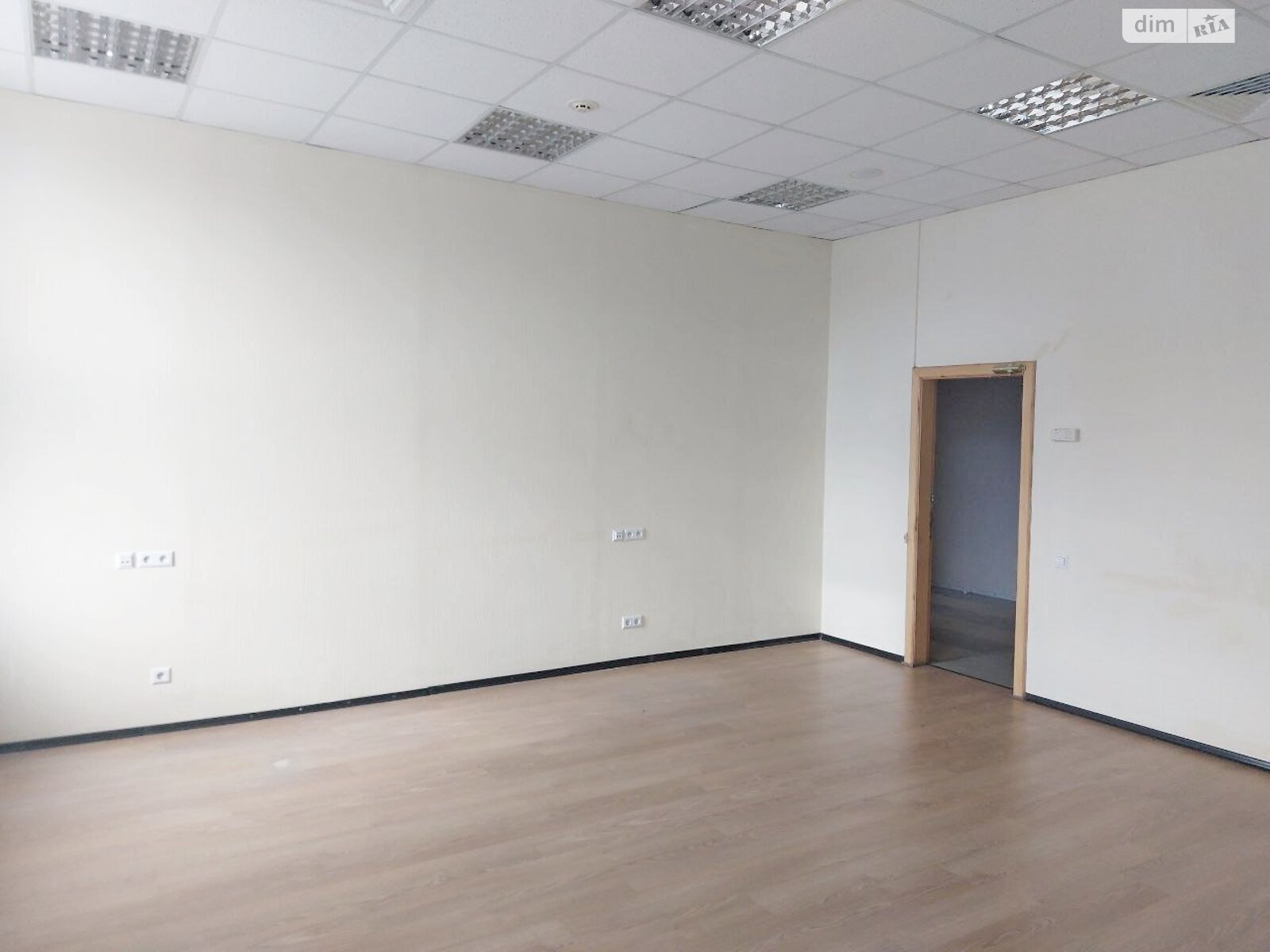 Оренда офісного приміщення в Києві, Юрія Іллєнка вулиця, приміщень - 2, поверх - 4 фото 1 Оренда офісного приміщення в Києві, Юрія Іллєнка вулиця, приміщень - 2, поверх - 4 фото 1