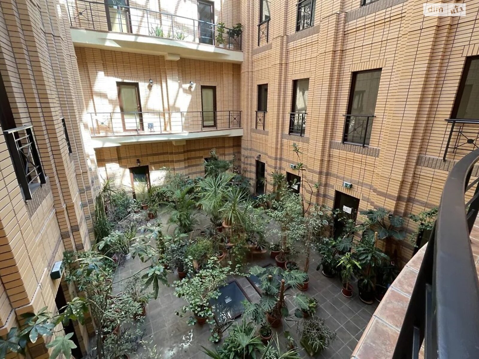 Оренда офісного приміщення в Києві, Юрія Іллєнка вулиця, приміщень - 2, поверх - 4 фото 1