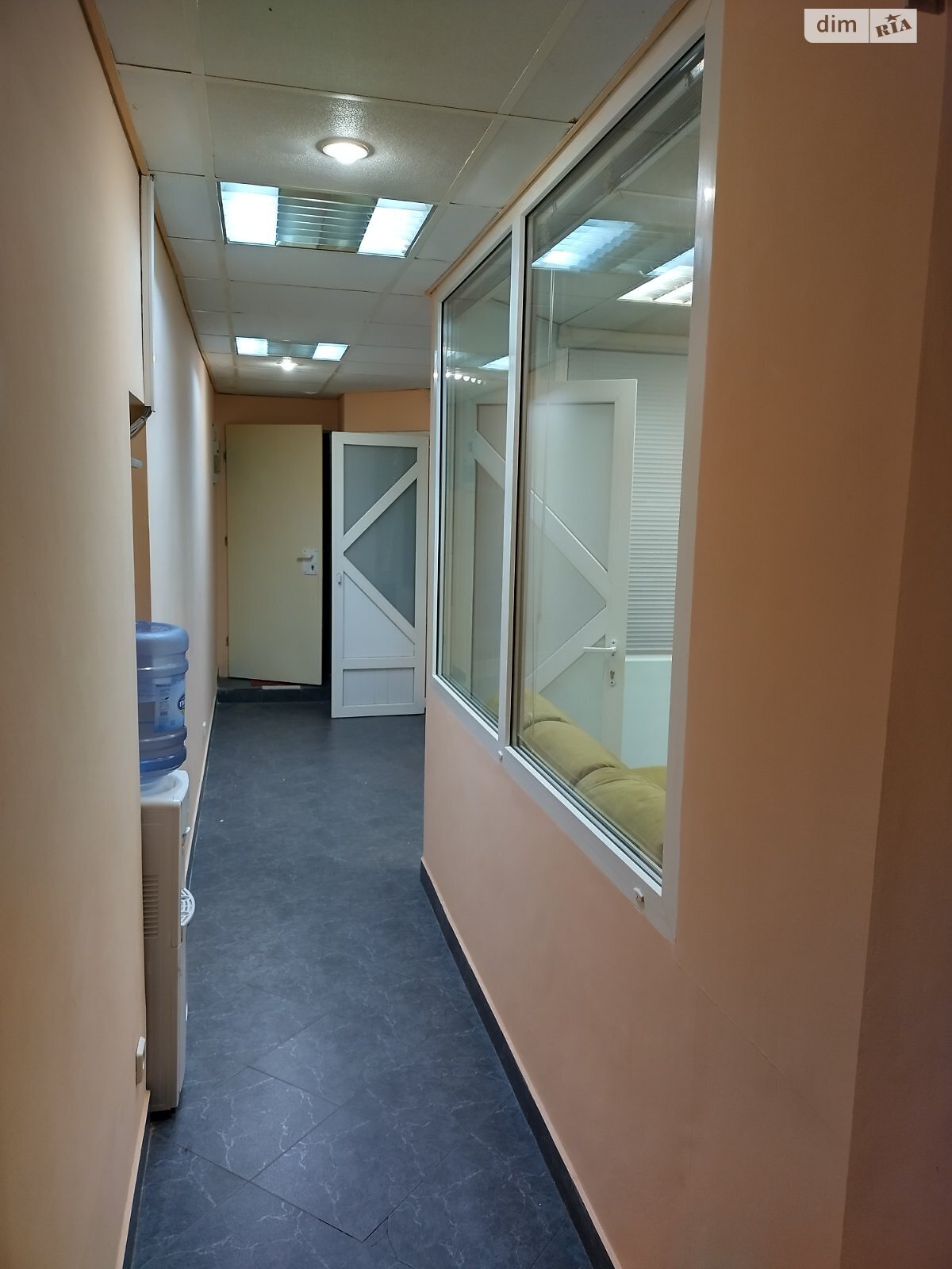 Аренда офисного помещения в Киеве, Богдана Гаврилишина (Ванды Василевской) улица 11, помещений - 3, этаж - 1 фото 1 Аренда офисного помещения в Киеве, Богдана Гаврилишина (Ванды Василевской) улица 11, помещений - 3, этаж - 1 фото 1