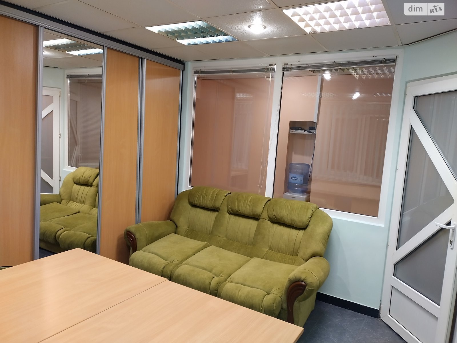 Аренда офисного помещения в Киеве, Богдана Гаврилишина (Ванды Василевской) улица 11, помещений - 3, этаж - 1 фото 1 Аренда офисного помещения в Киеве, Богдана Гаврилишина (Ванды Василевской) улица 11, помещений - 3, этаж - 1 фото 1