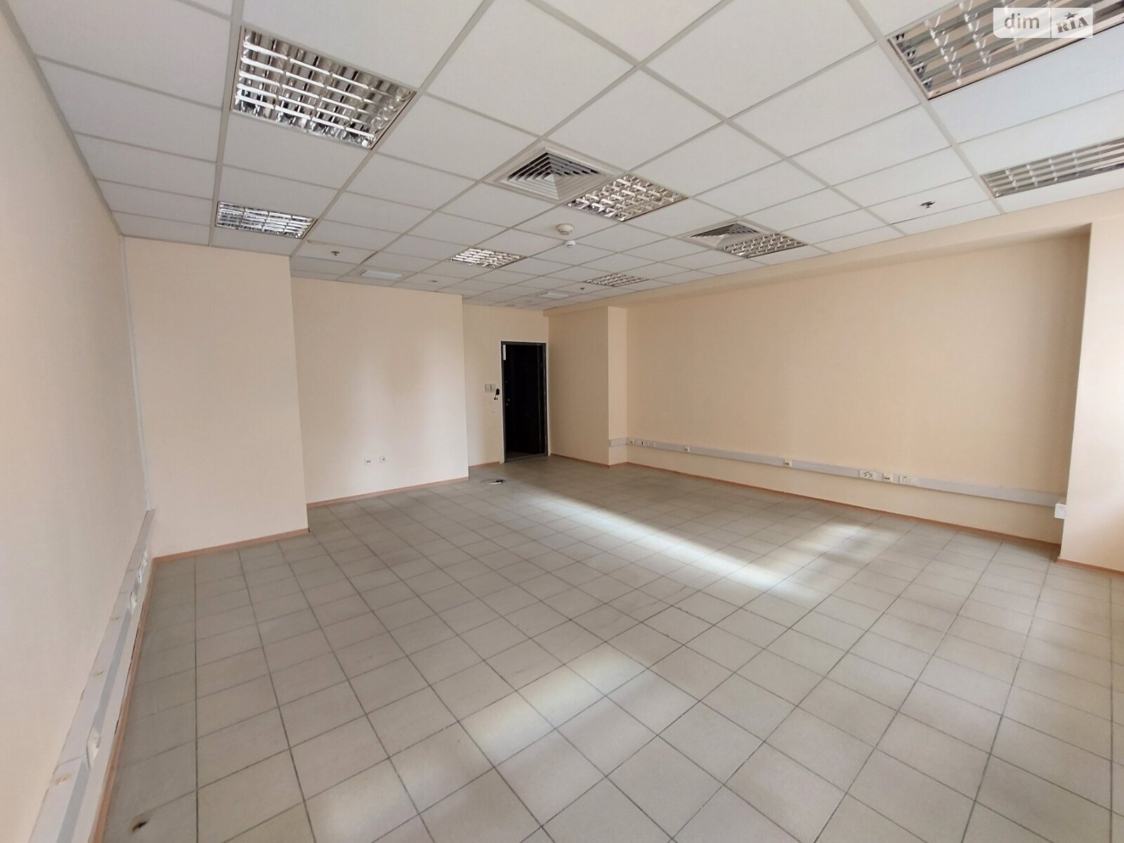 Аренда офисного помещения в Киеве, Борщаговская улица 154А, помещений - 1, этаж - 2 фото 1