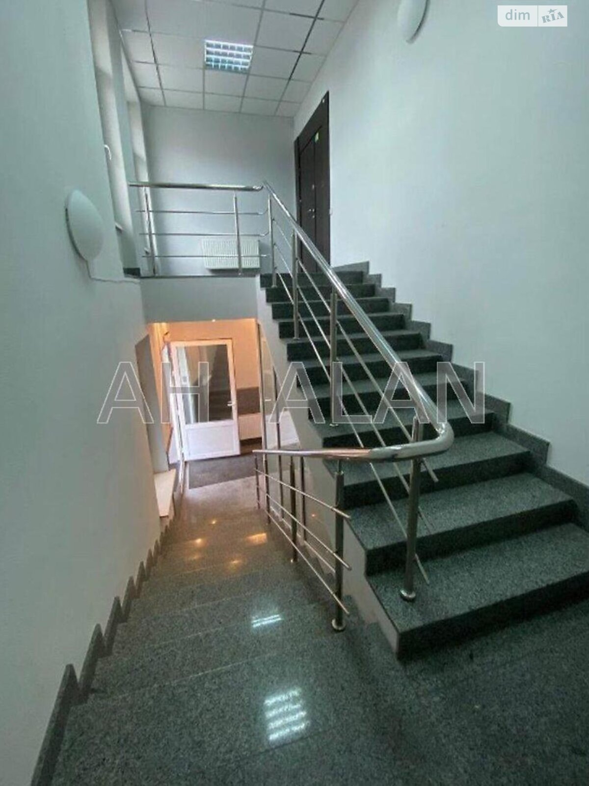 Аренда офисного помещения в Киеве, Борщаговская улица 206, помещений -, этаж - 2 фото 1