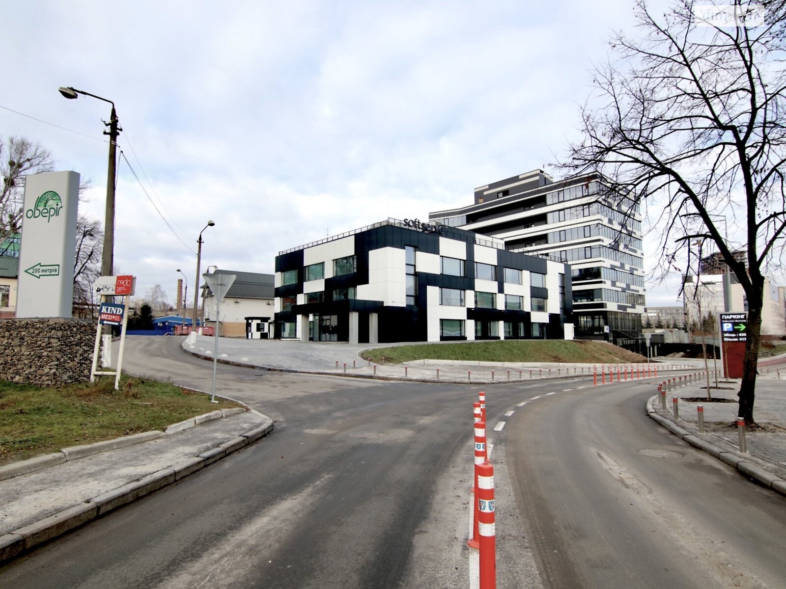 Аренда офисного помещения в Киеве, Зоологическая улица 5, помещений - 25, этаж - 1 фото 1 Аренда офисного помещения в Киеве, Зоологическая улица 5, помещений - 25, этаж - 1 фото 1