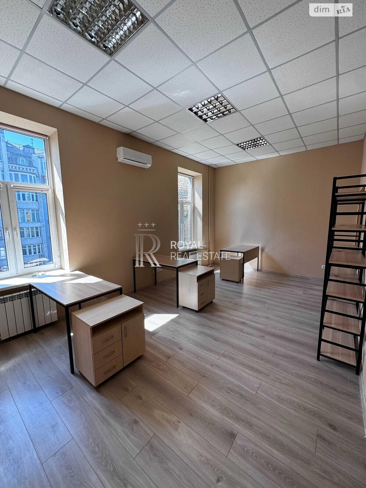 Аренда офисного помещения в Киеве, Александра Конисского (Тургеневская) улица 82, помещений - 12, этаж - 5 фото 1 Аренда офисного помещения в Киеве, Александра Конисского (Тургеневская) улица 82, помещений - 12, этаж - 5 фото 1